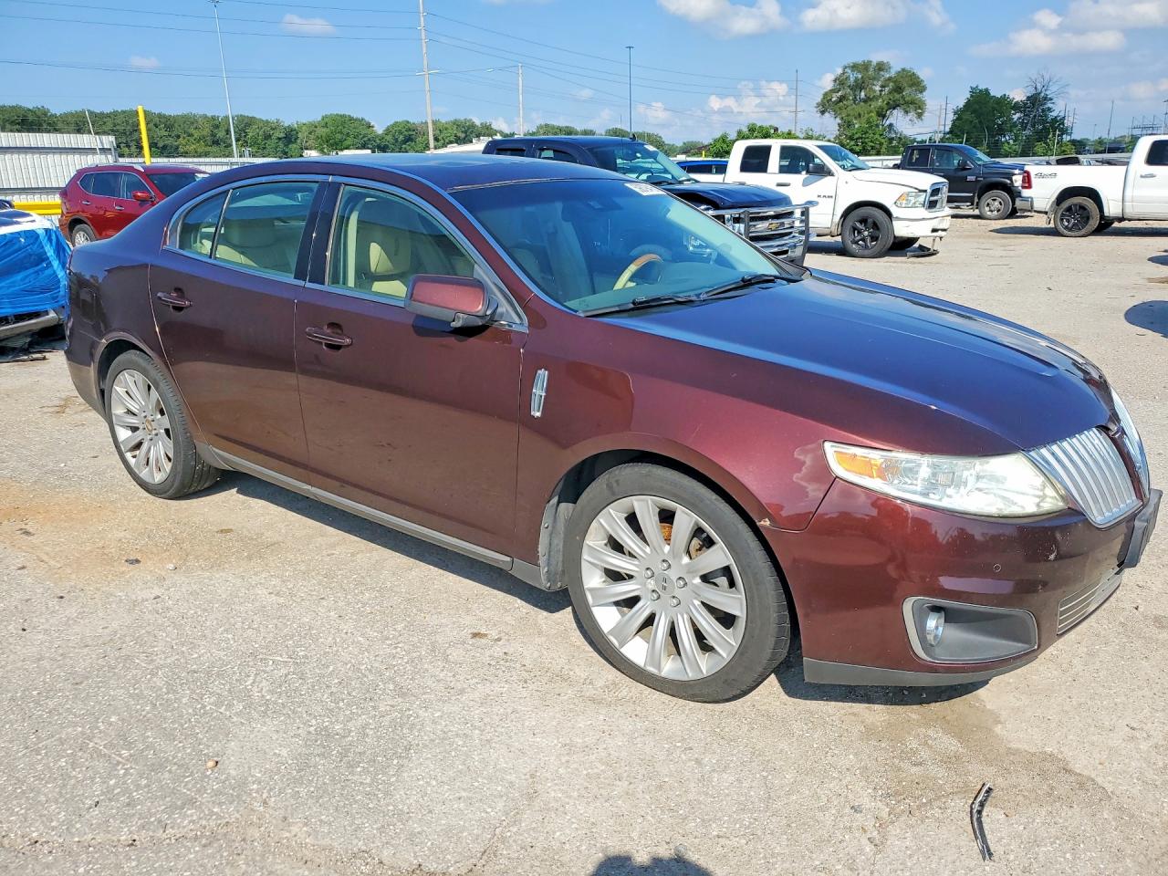 2010 LINCOLN MKS