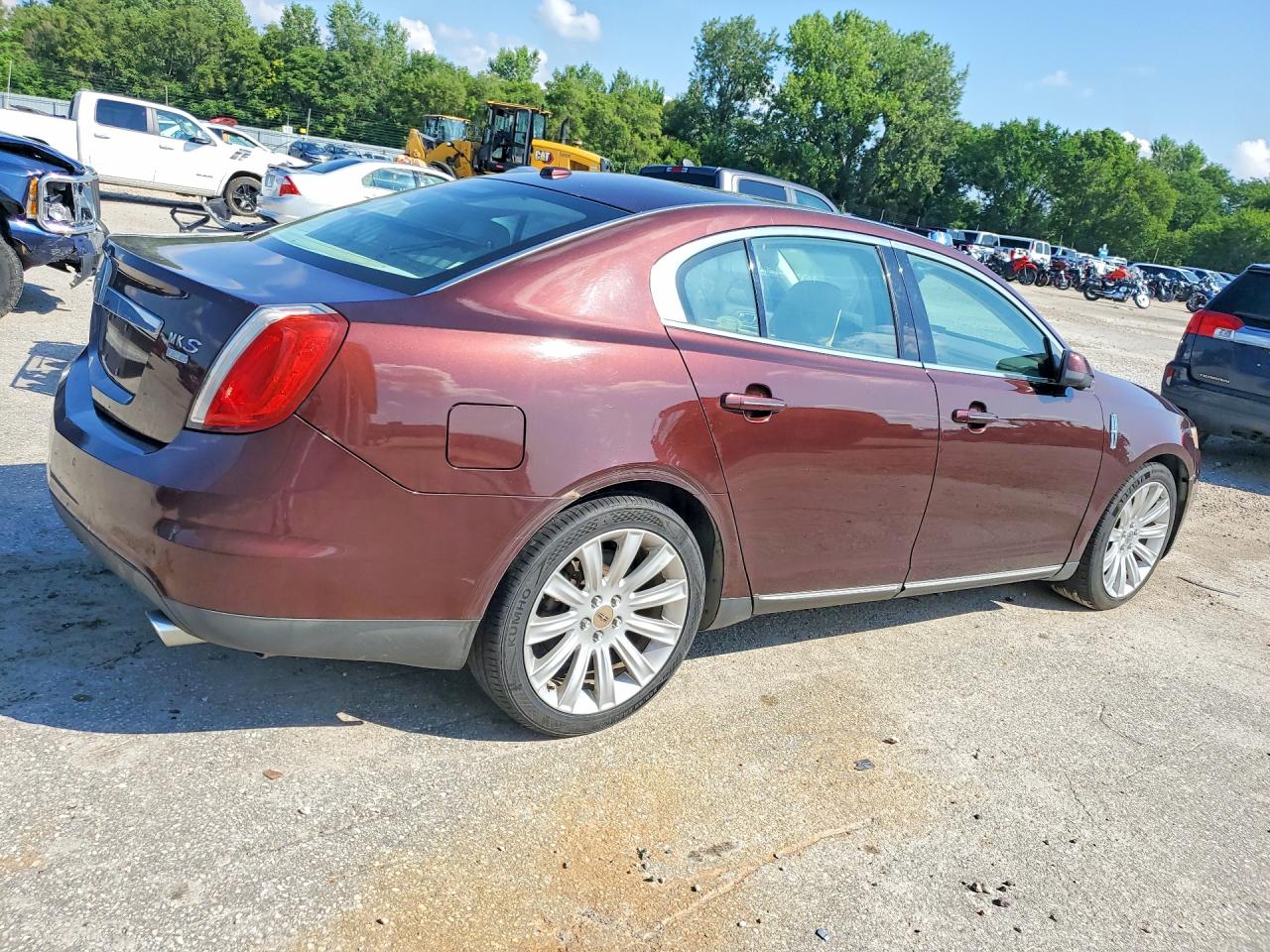 2010 LINCOLN MKS