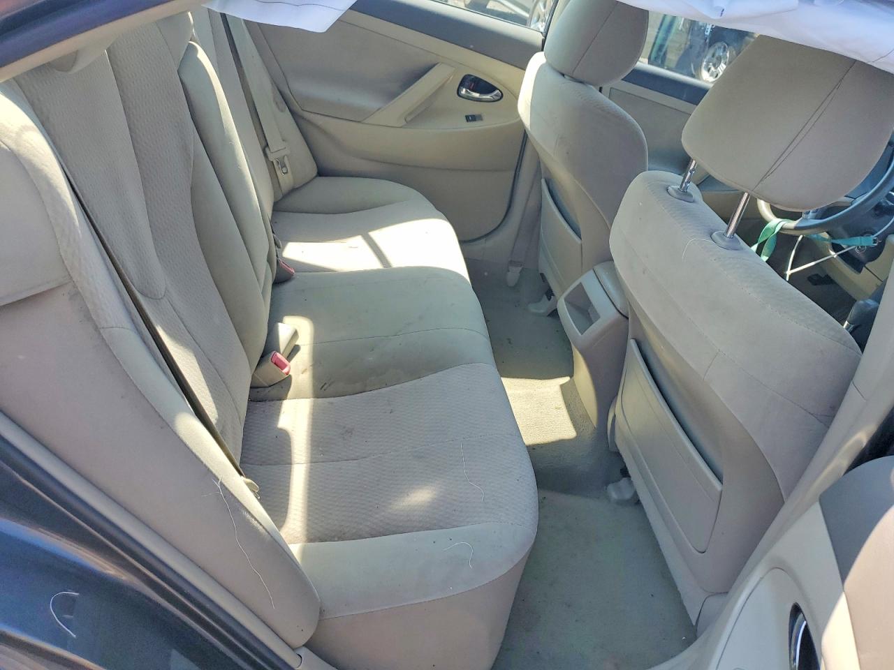 2011 TOYOTA CAMRY