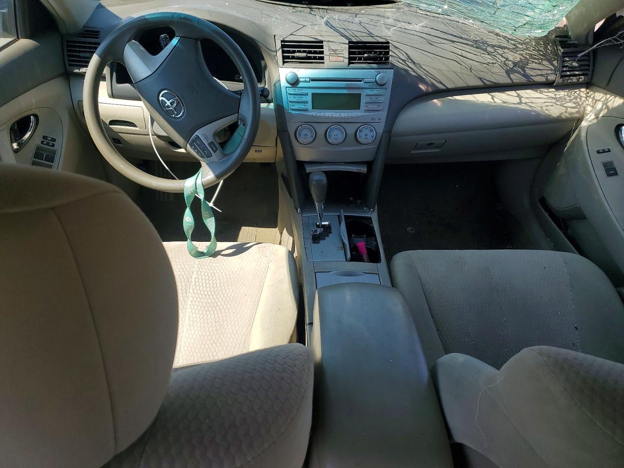 2011 TOYOTA CAMRY