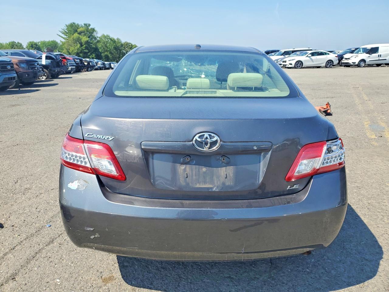 2011 TOYOTA CAMRY
