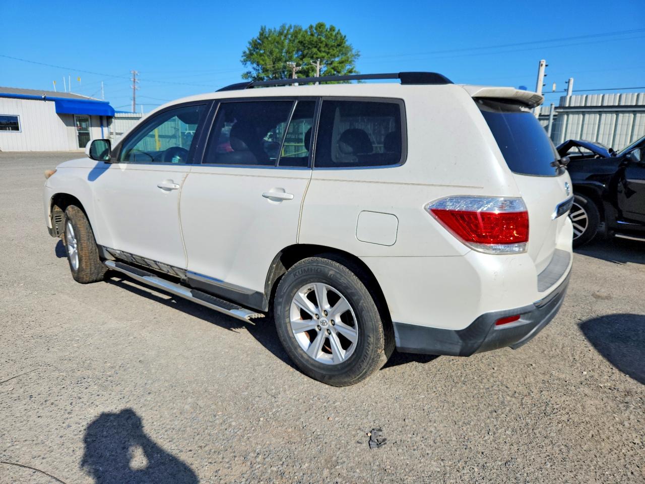 2011 TOYOTA HIGHLANDER