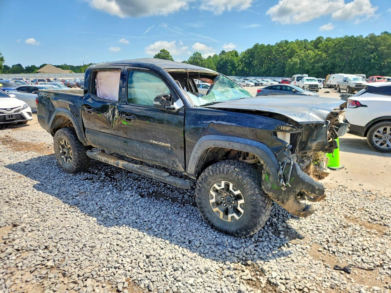 2017 TOYOTA TACOMA