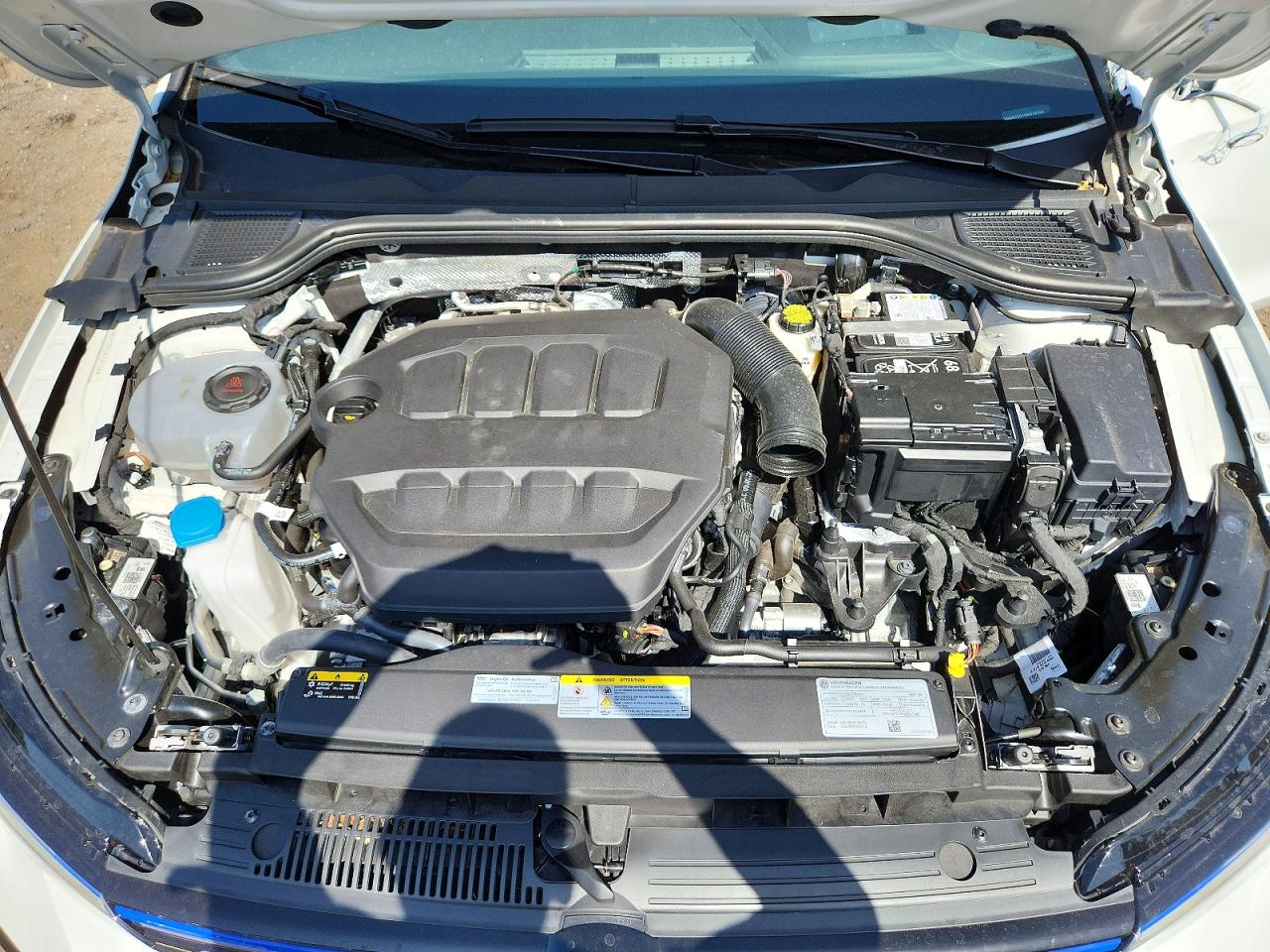 2025 VOLKSWAGEN GOLF