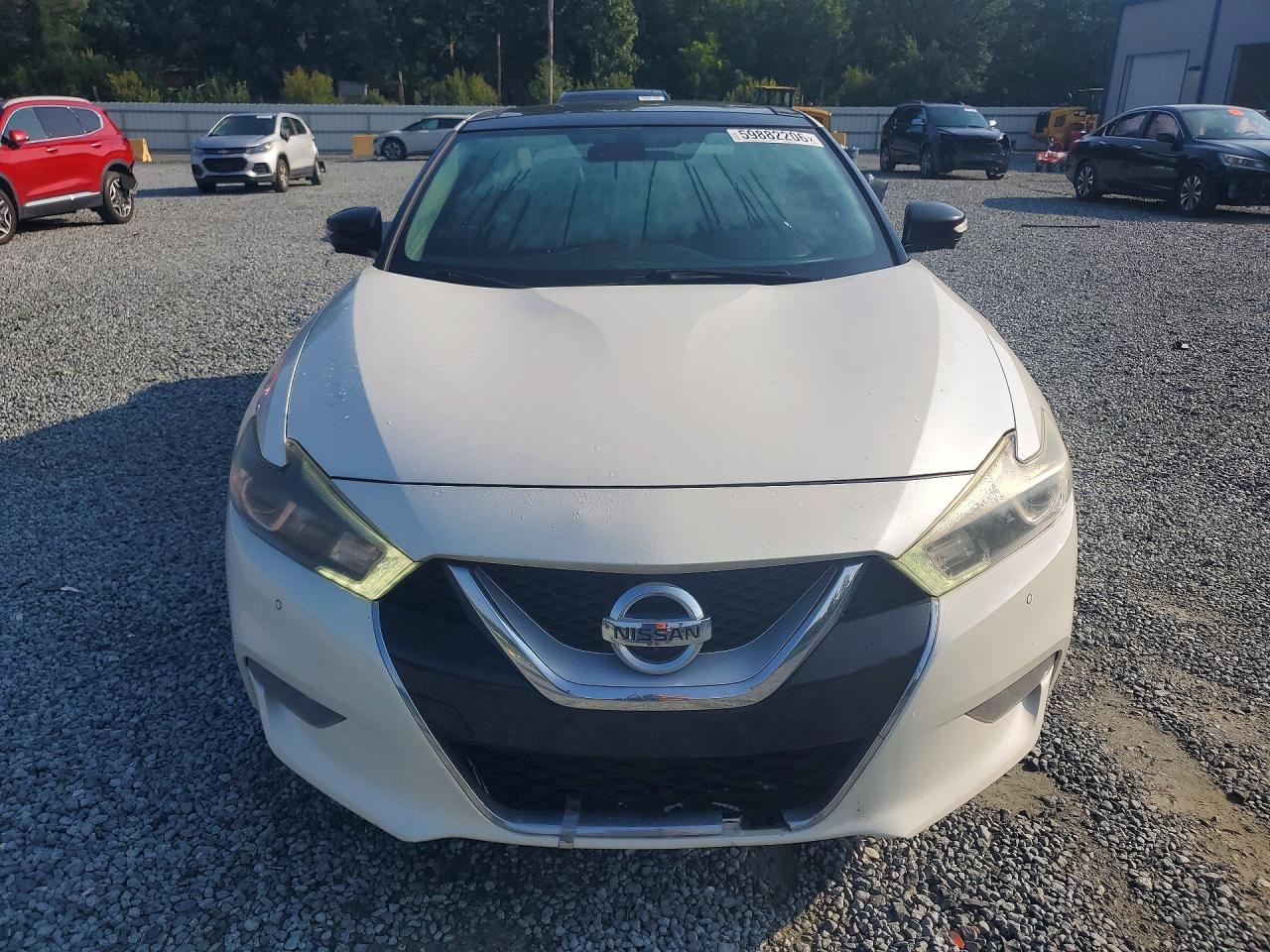 2016 NISSAN MAXIMA
