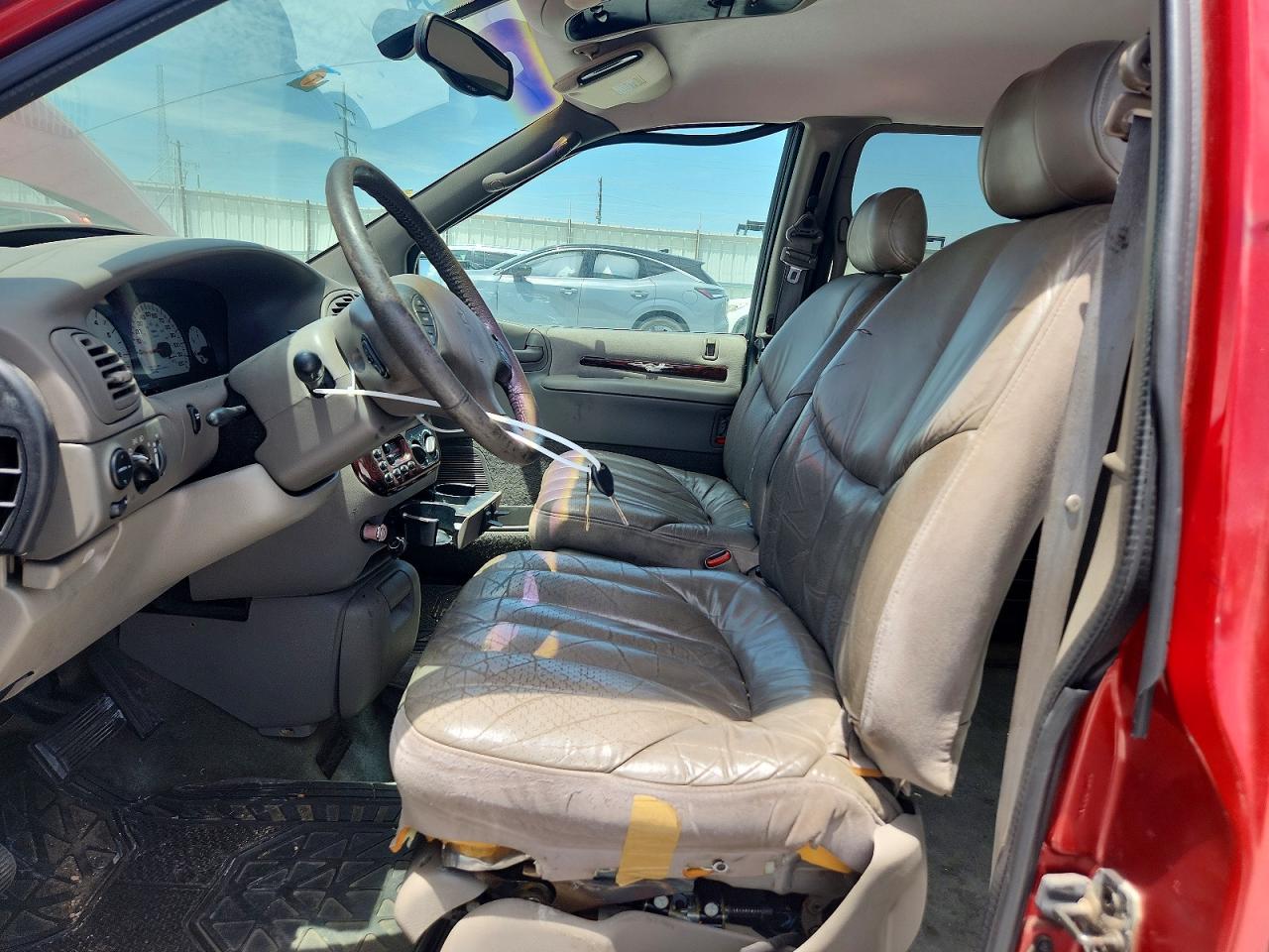 2000 CHRYSLER MINIVAN