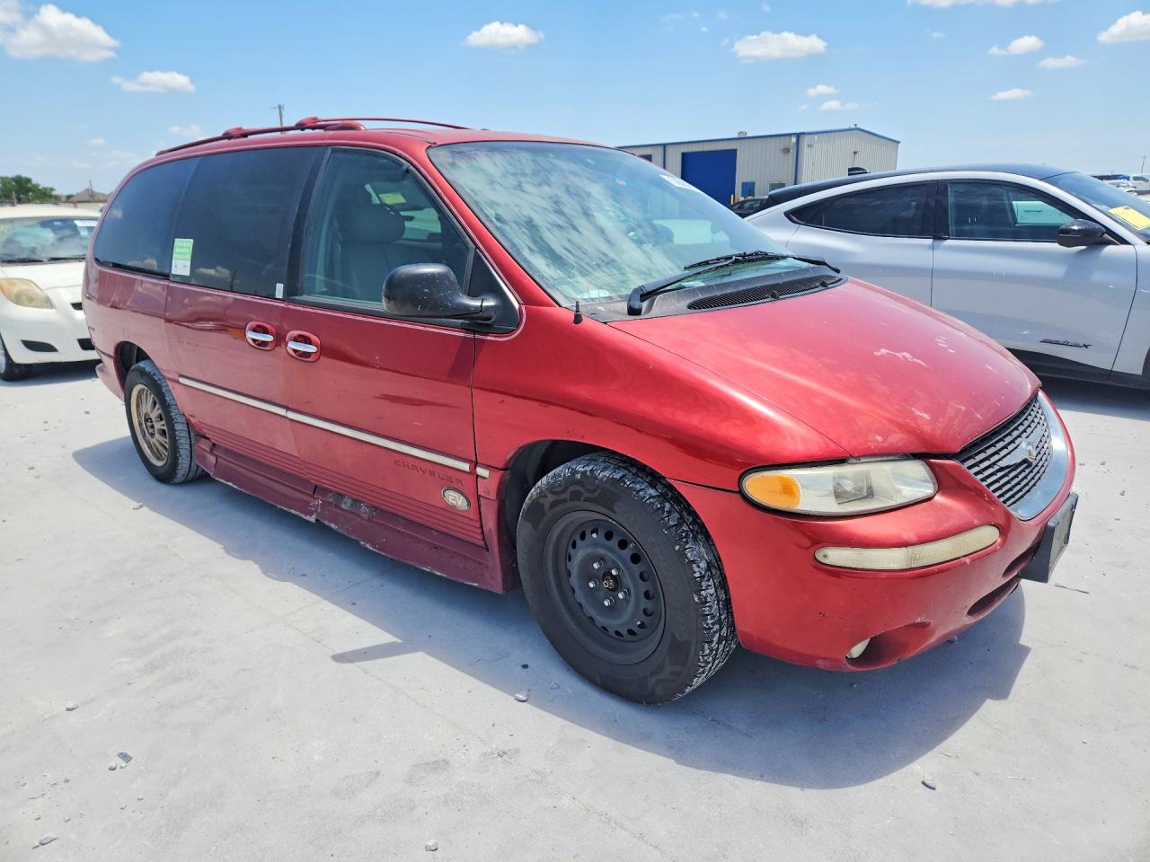 2000 CHRYSLER MINIVAN