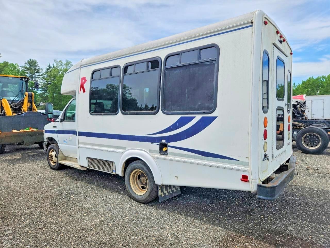 2013 FORD ECONOLINE