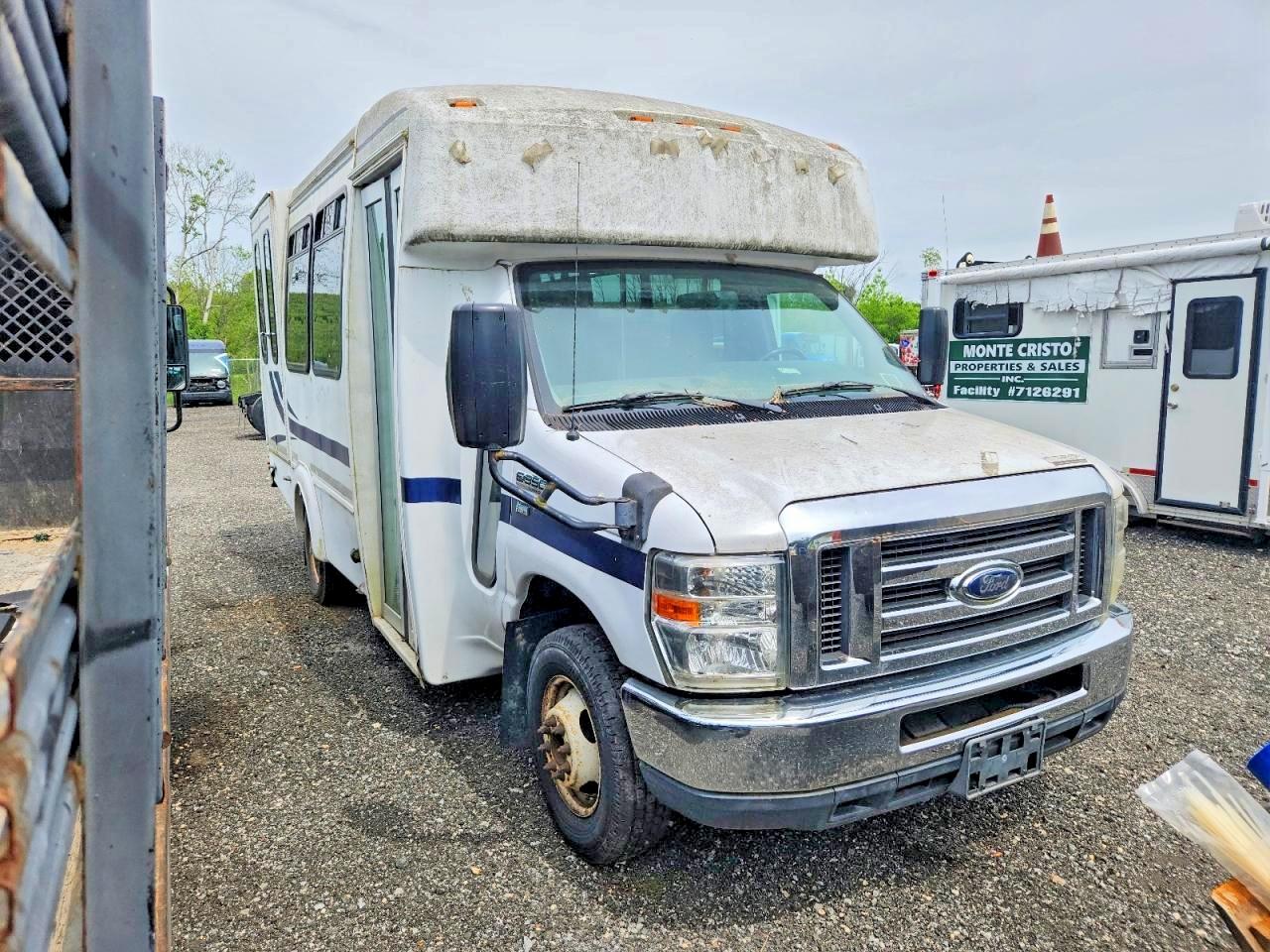 2013 FORD ECONOLINE