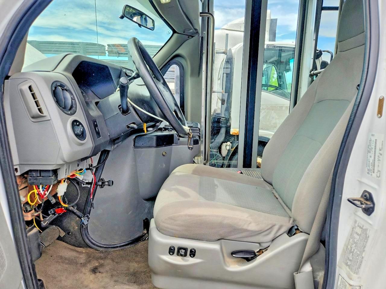 2013 FORD ECONOLINE