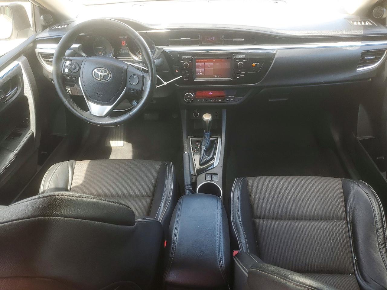2015 TOYOTA COROLLA