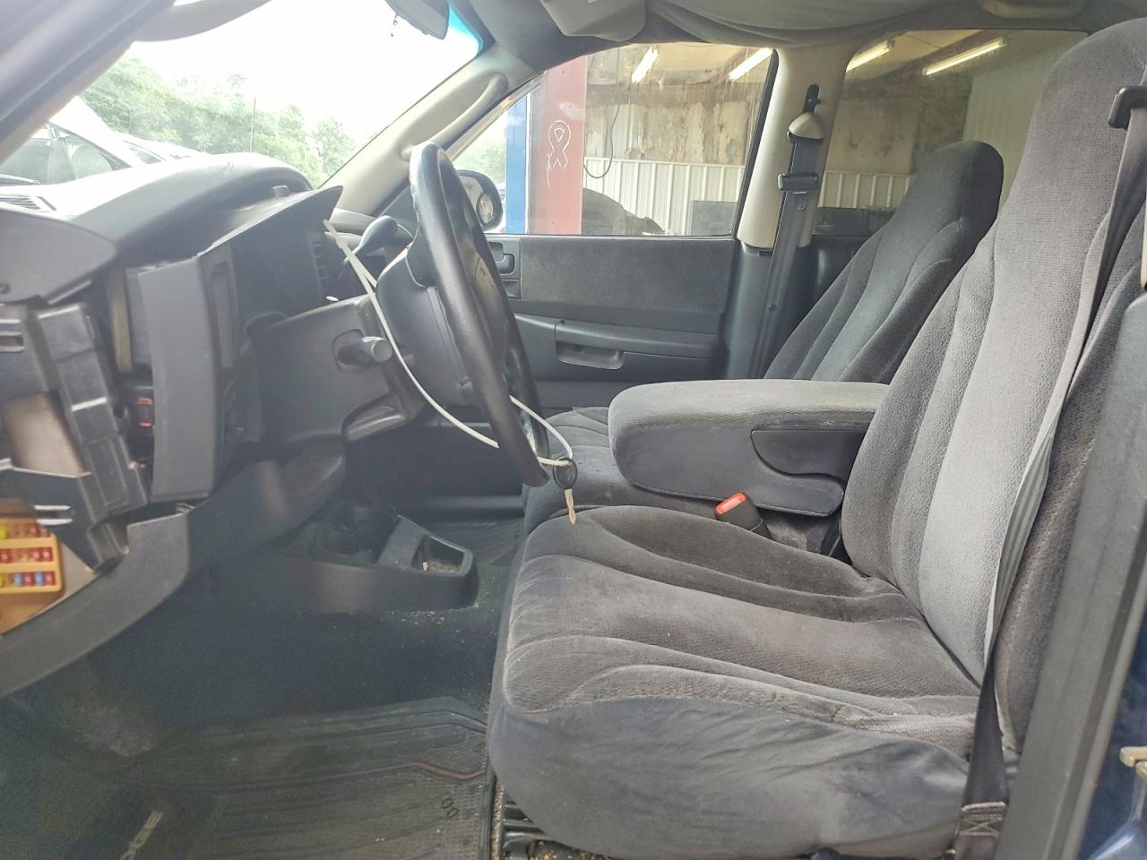 2003 DODGE DAKOTA