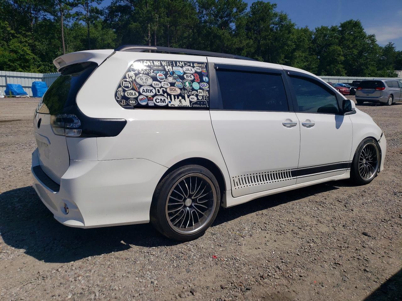 2015 TOYOTA SIENNA
