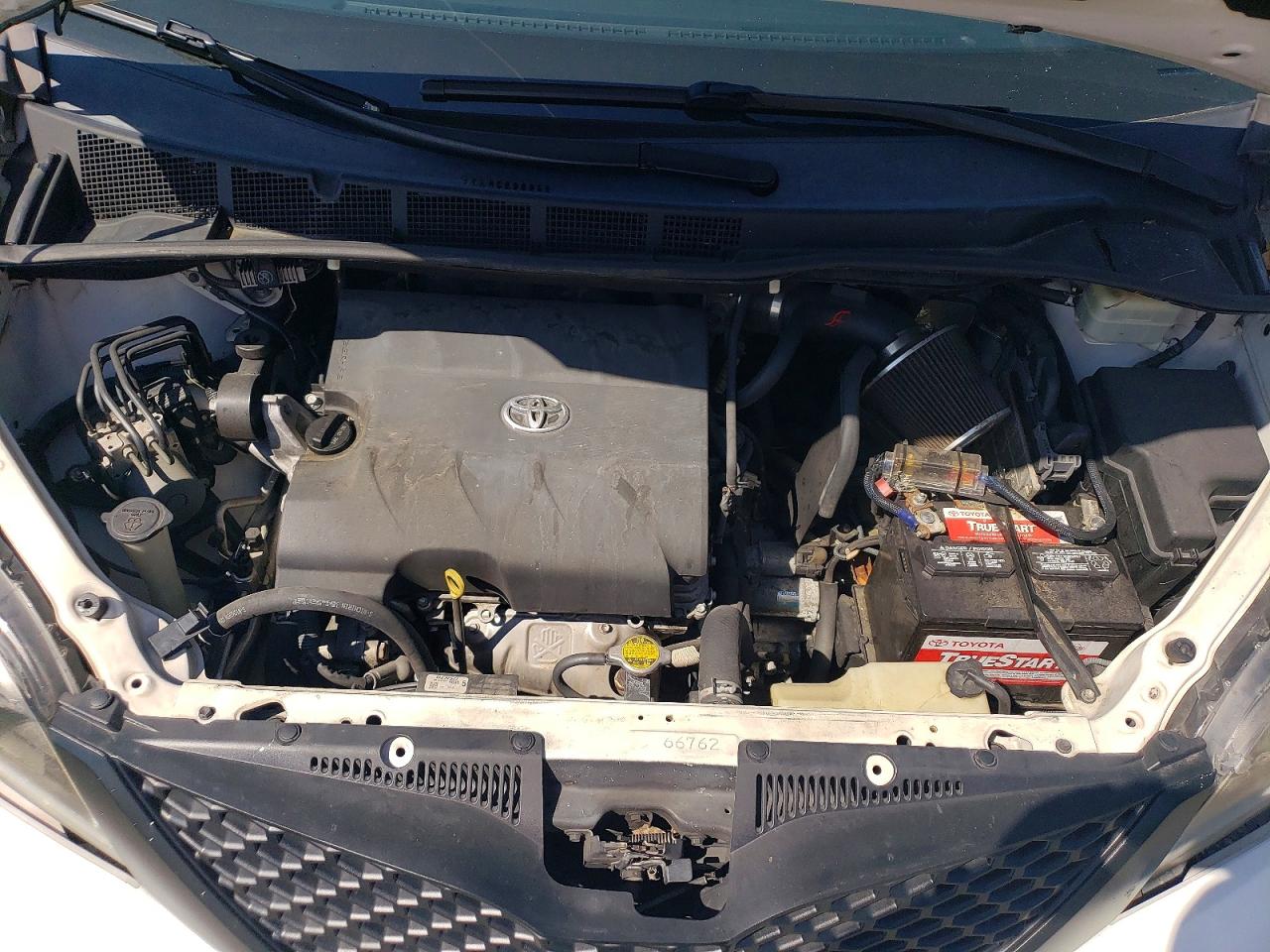 2015 TOYOTA SIENNA