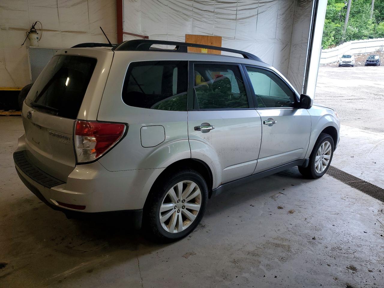 2011 SUBARU FORESTER