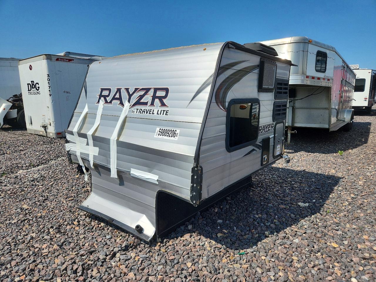 2019 TRAVLITE RAYZR