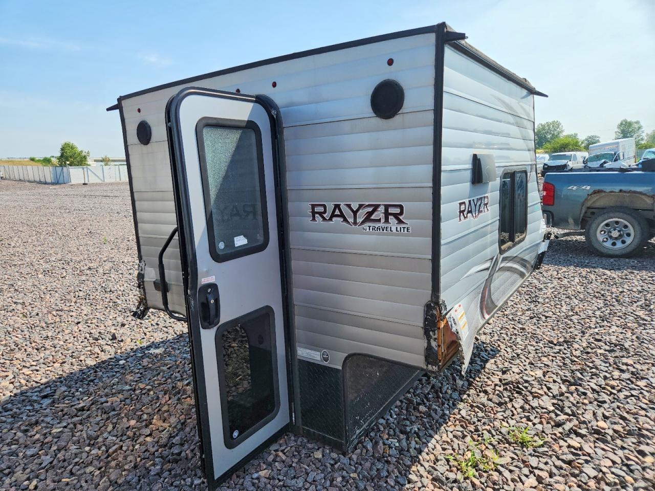 2019 TRAVLITE RAYZR