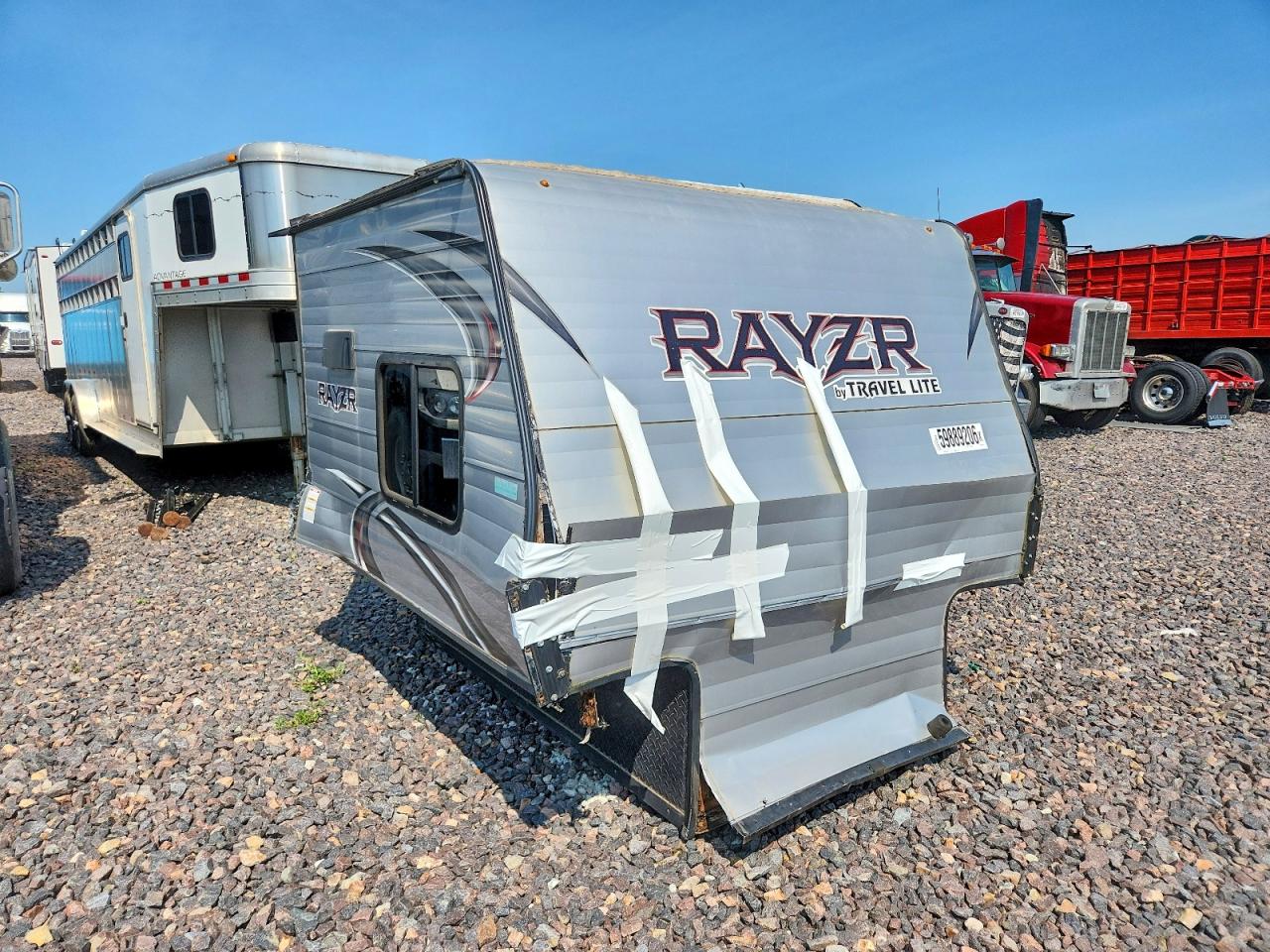 2019 TRAVLITE RAYZR