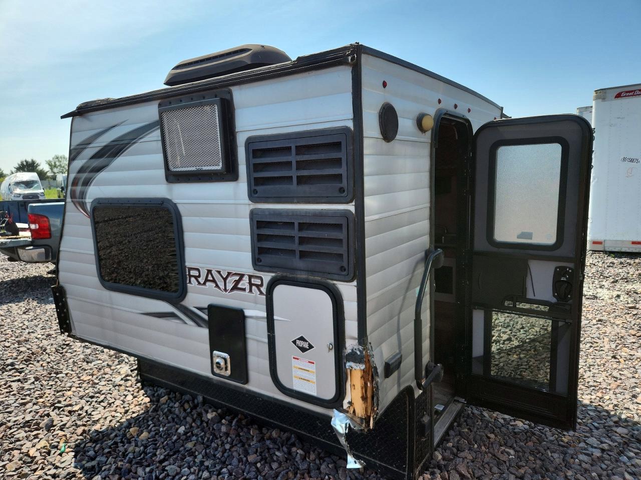2019 TRAVLITE RAYZR