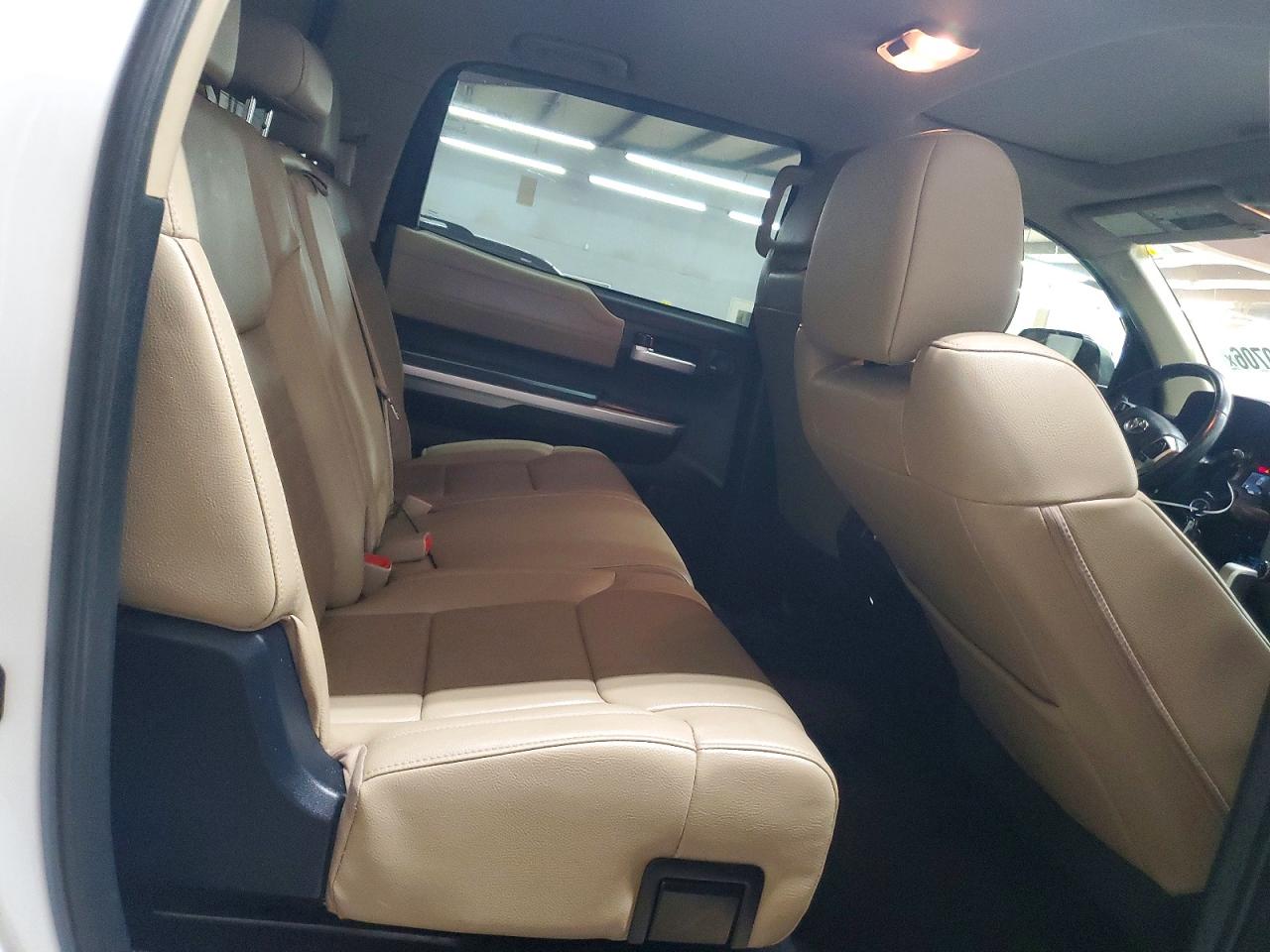 2017 TOYOTA TUNDRA