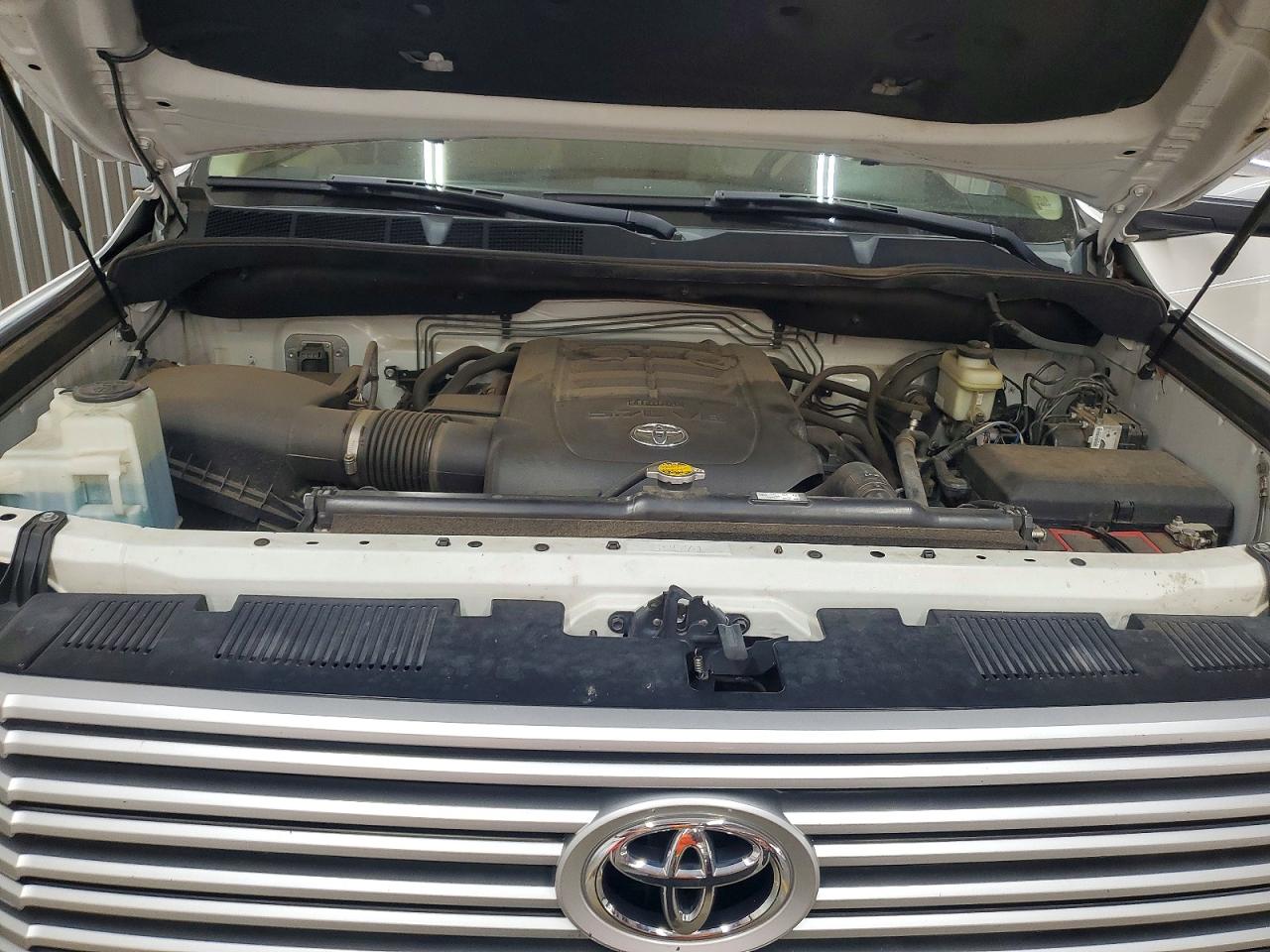 2017 TOYOTA TUNDRA