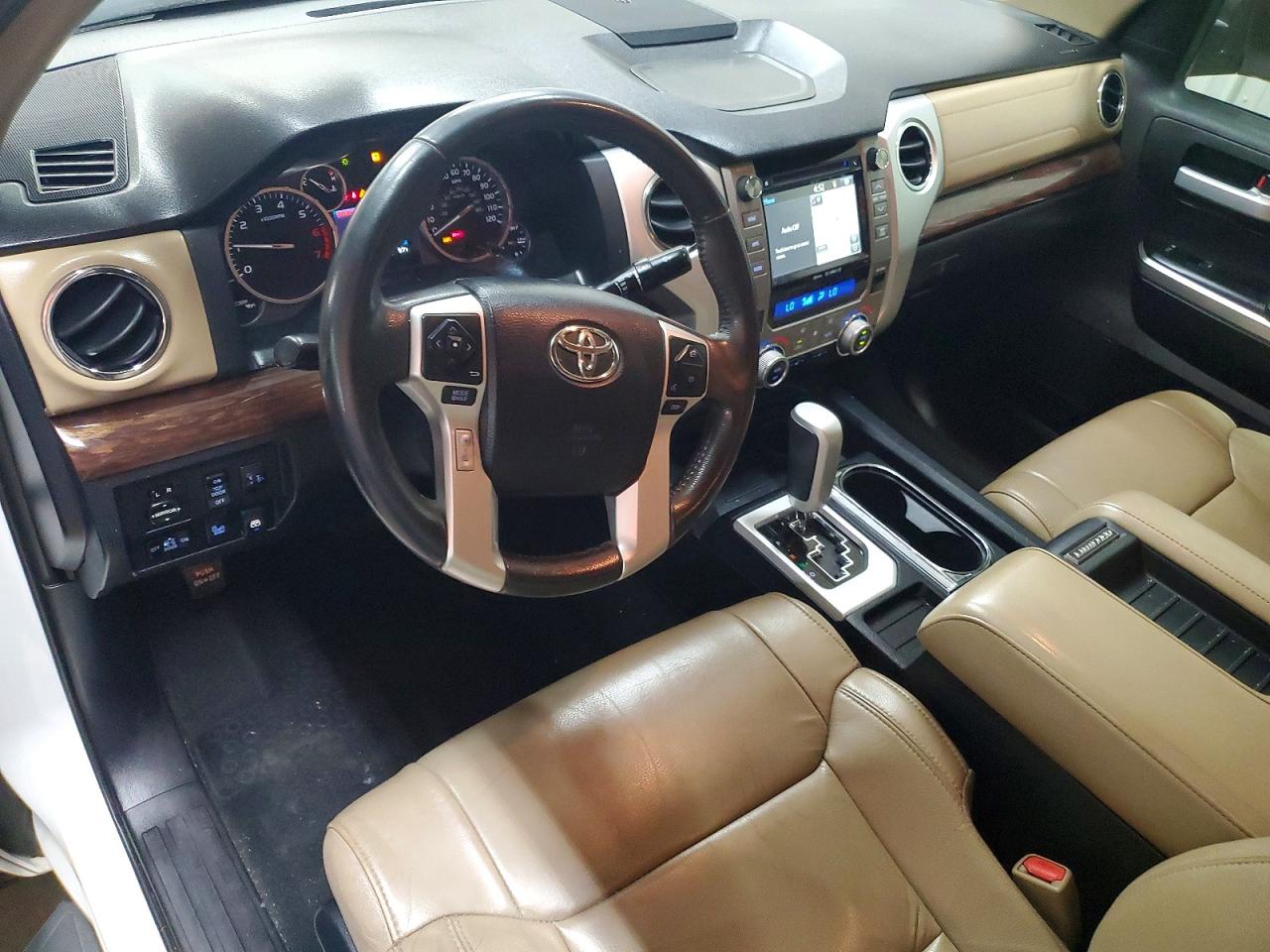 2017 TOYOTA TUNDRA