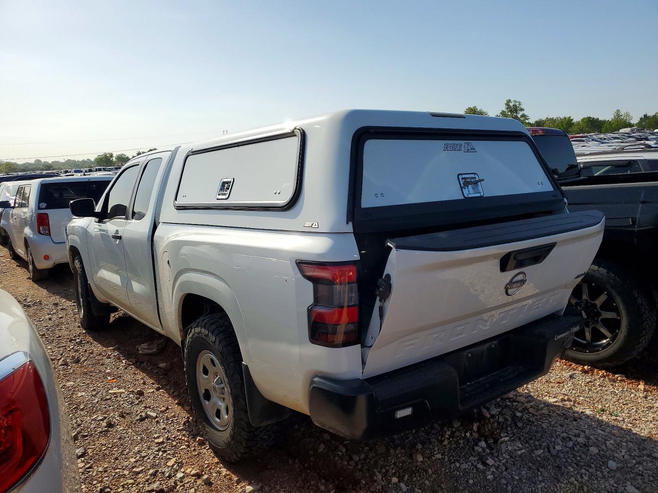 2023 NISSAN FRONTIER