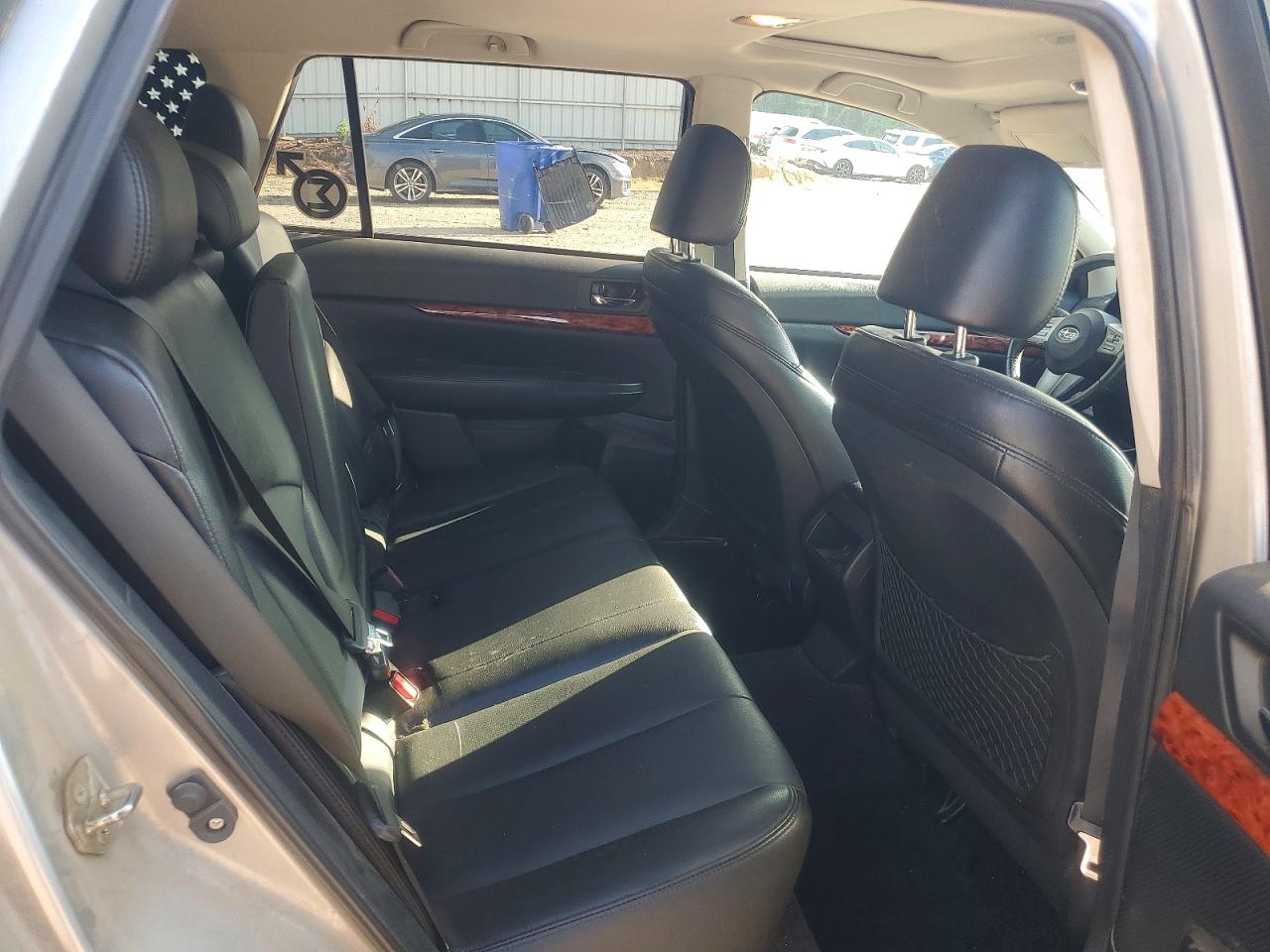 2010 SUBARU OUTBACK