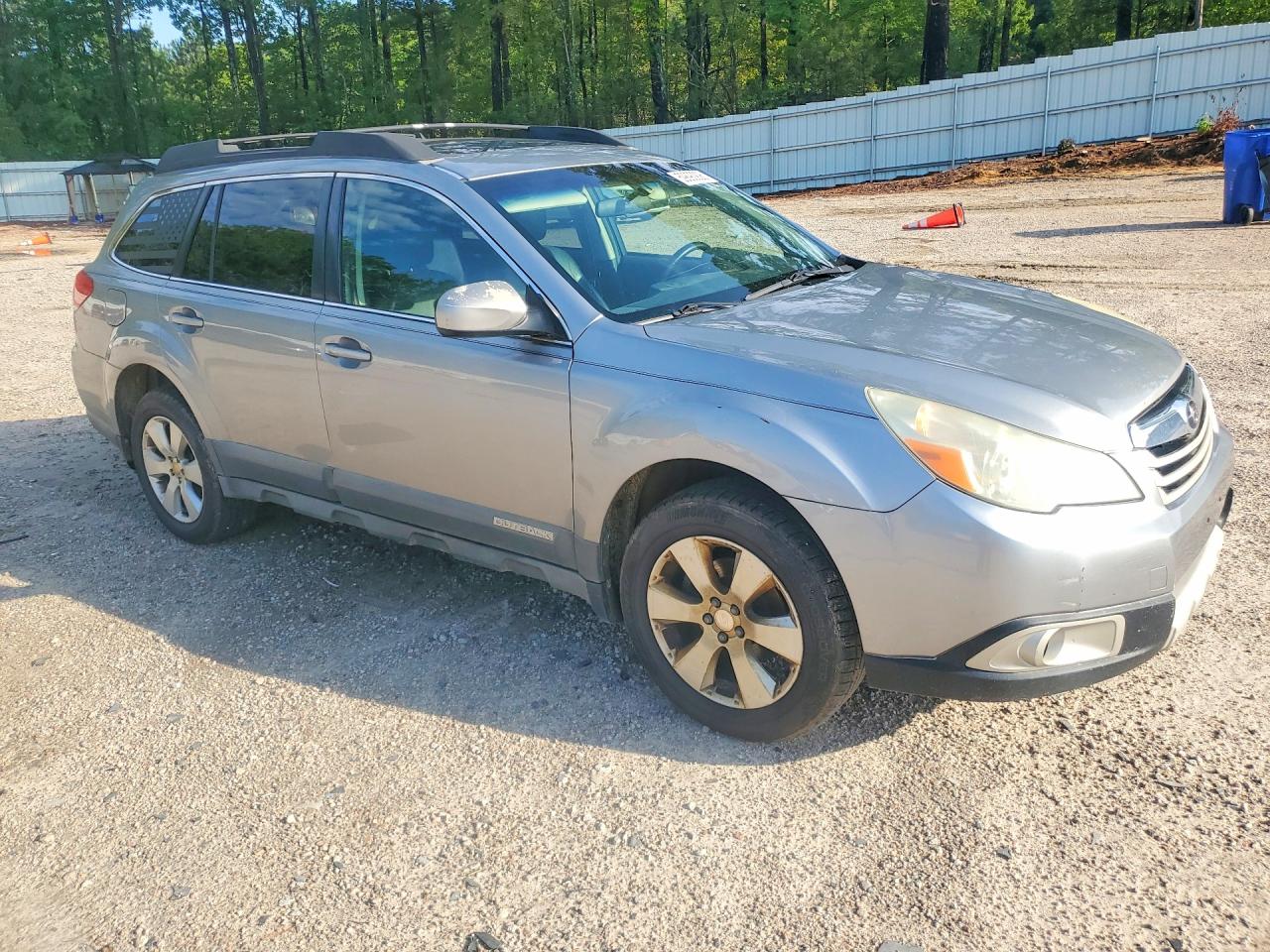 2010 SUBARU OUTBACK