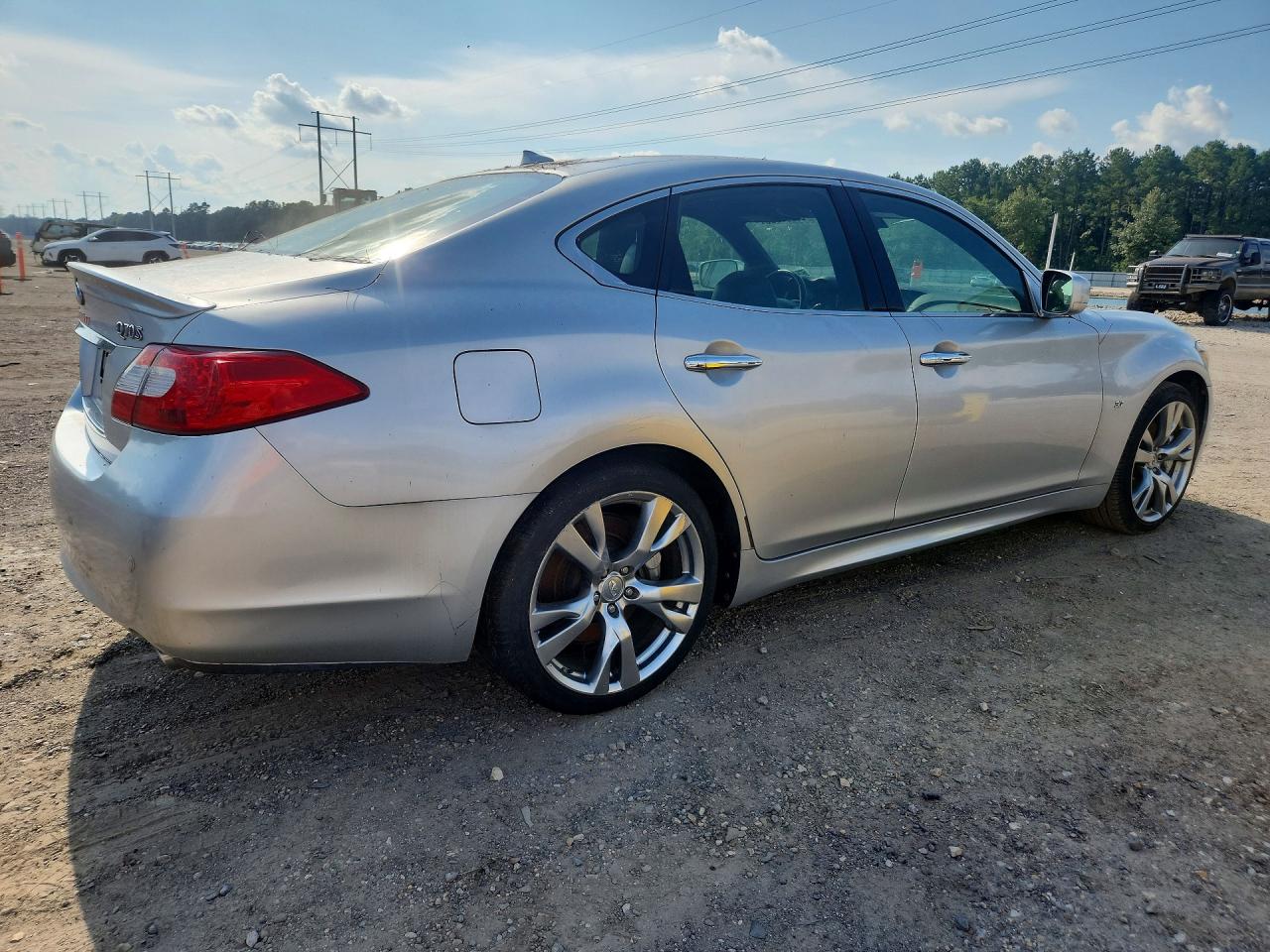 2014 INFINITI Q70