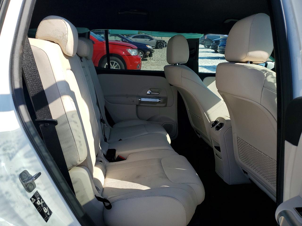 2025 MERCEDES-BENZ GLB-CLASS