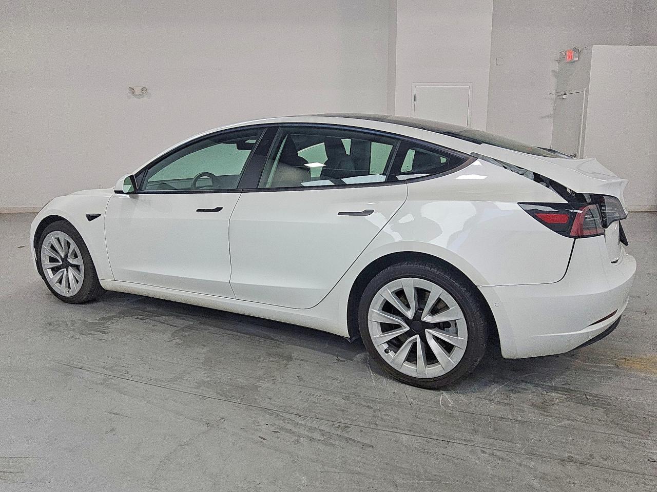 2021 TESLA MODEL 3