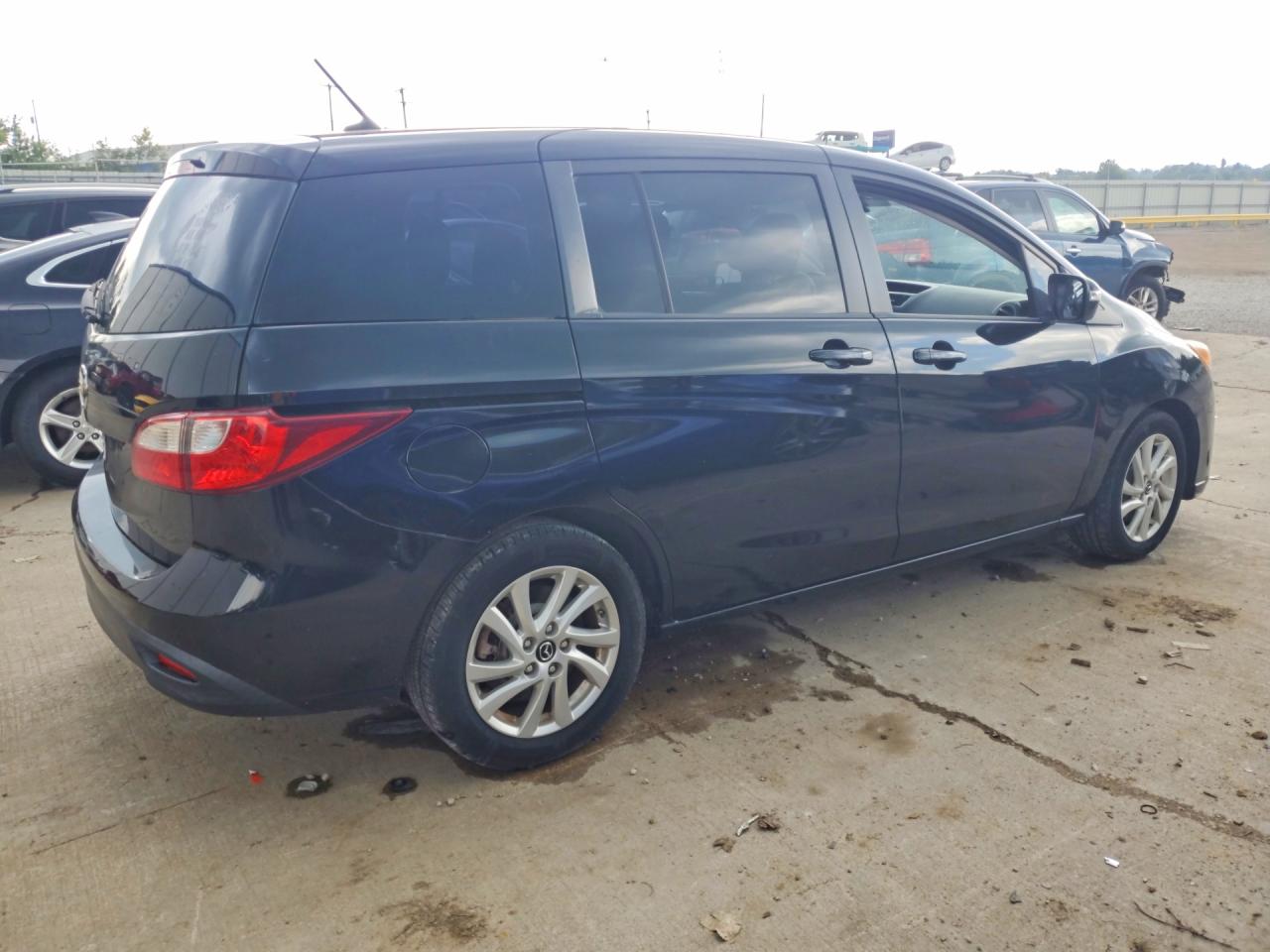 2013 MAZDA 5