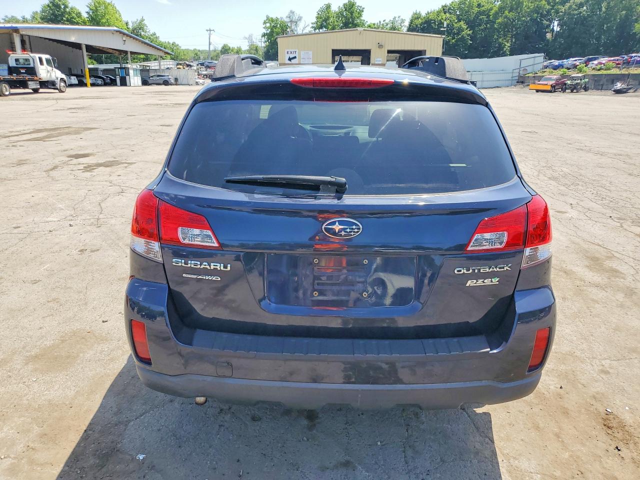 2013 SUBARU OUTBACK