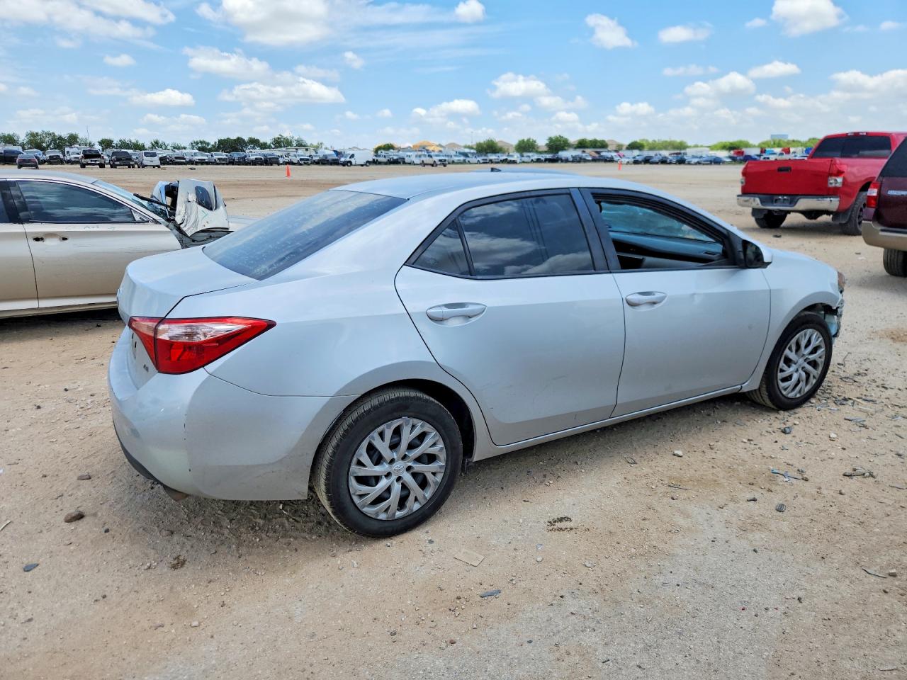 2019 TOYOTA COROLLA