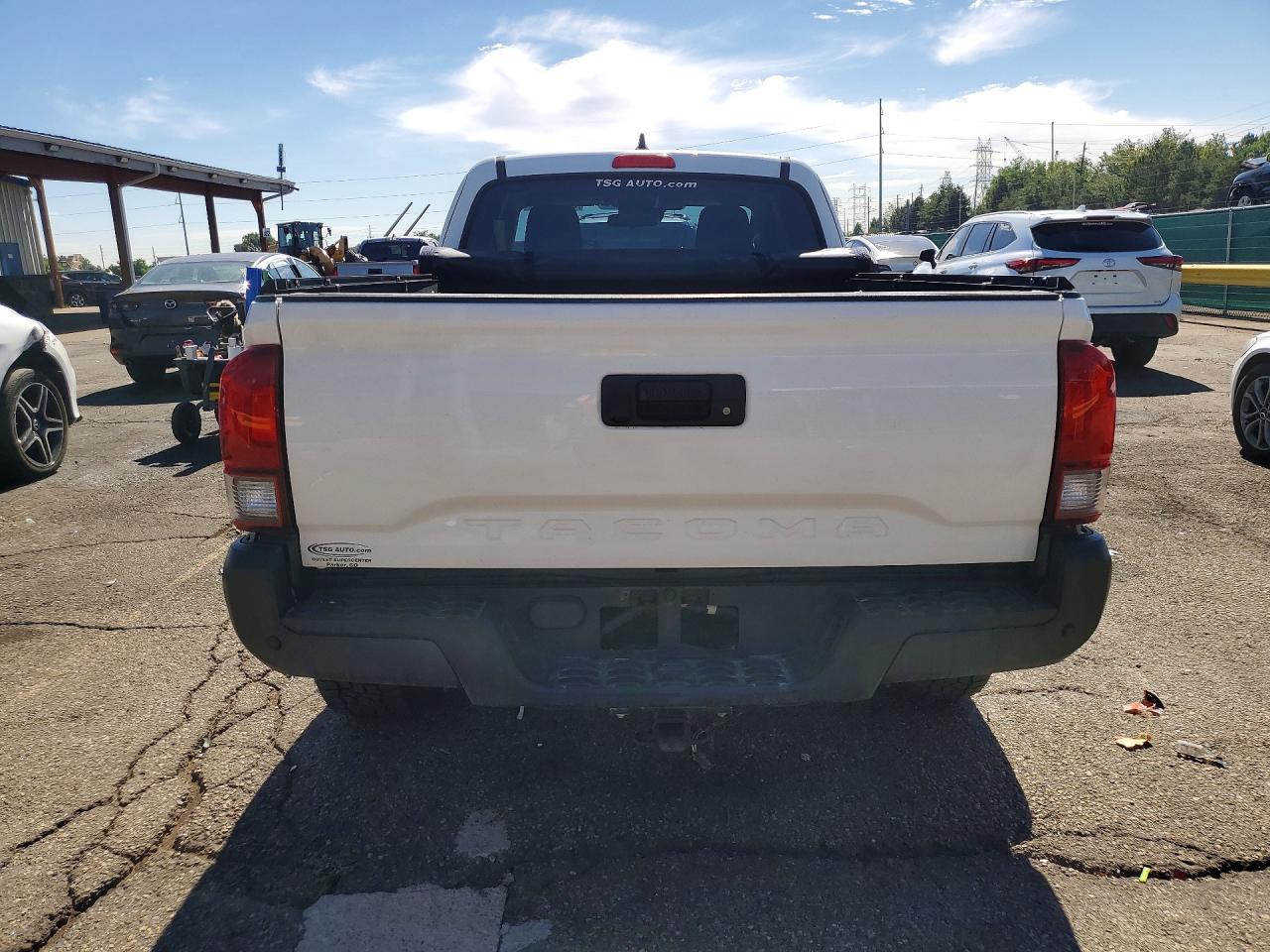 2018 TOYOTA TACOMA