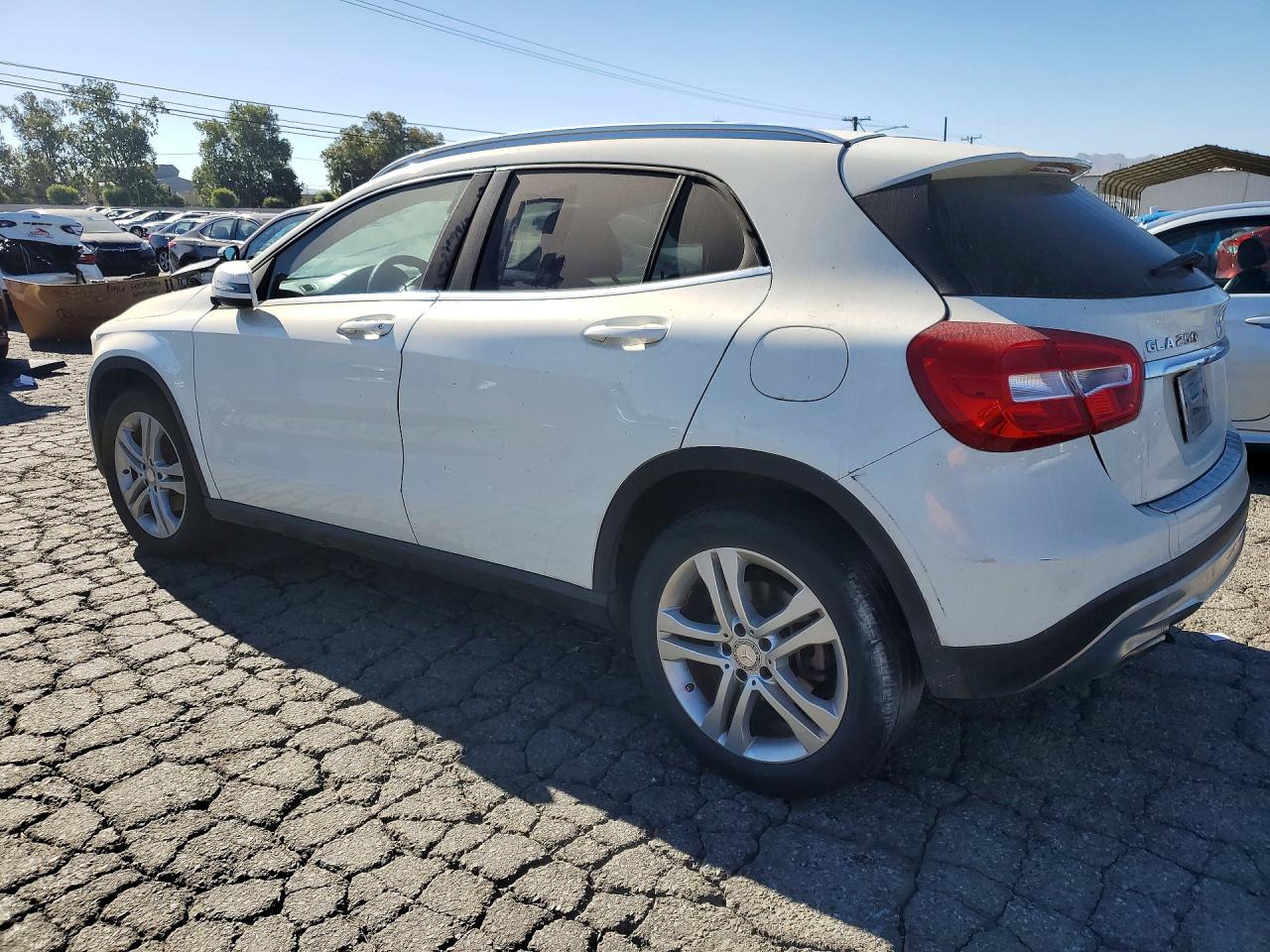2017 MERCEDES-BENZ GLA-CLASS