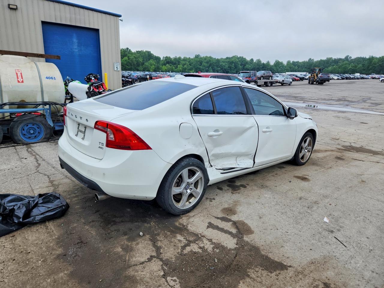 2013 VOLVO S60