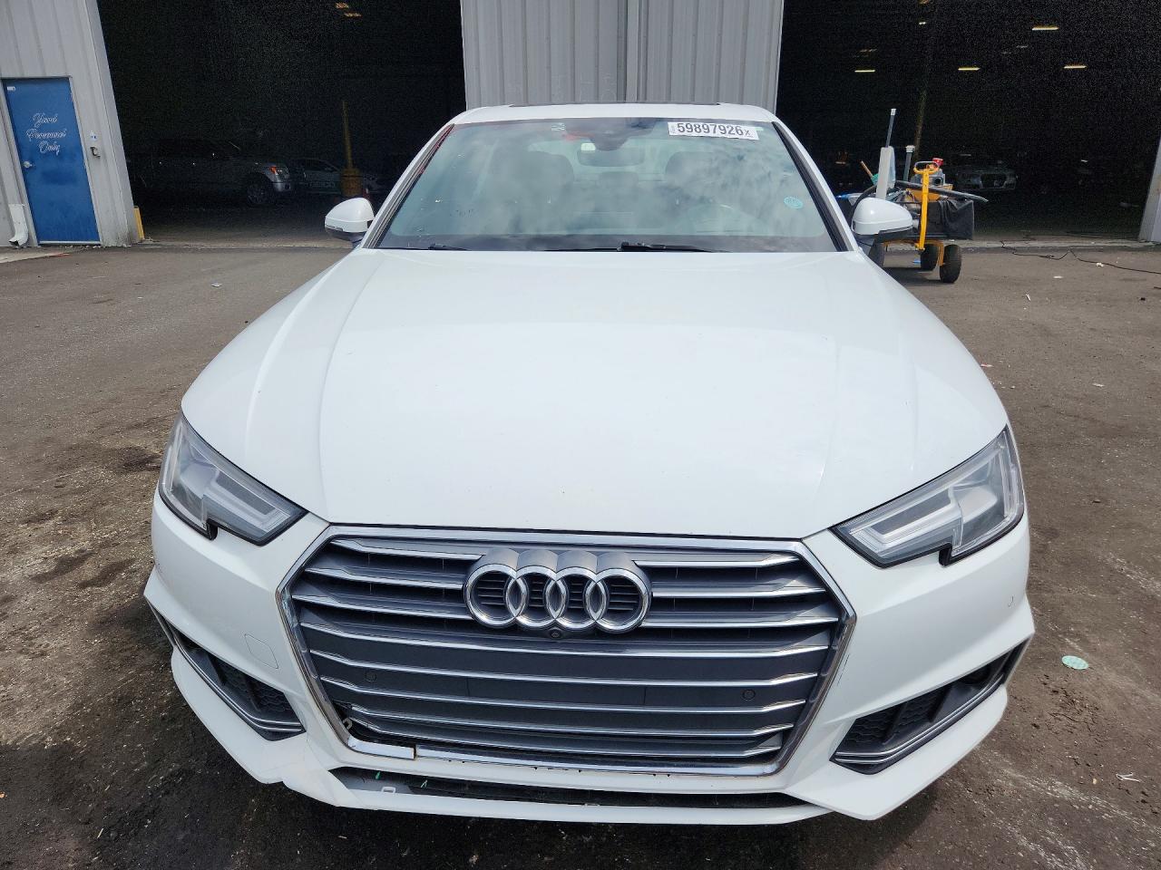 2018 AUDI A4