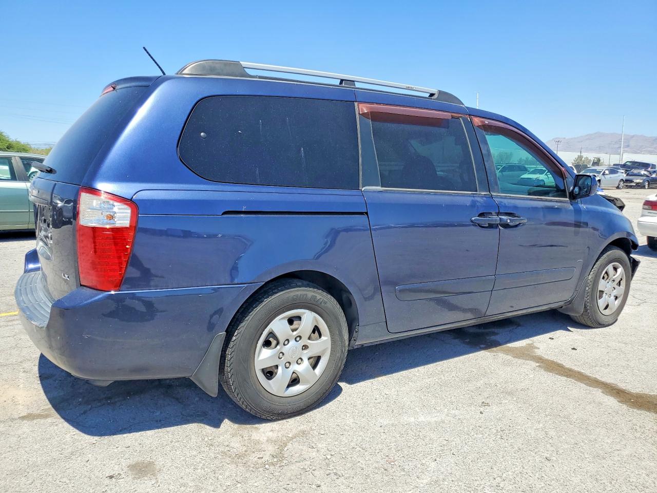 2009 KIA SEDONA