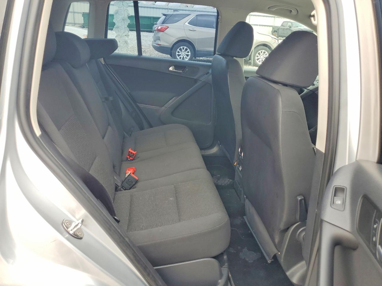 2012 VOLKSWAGEN TIGUAN