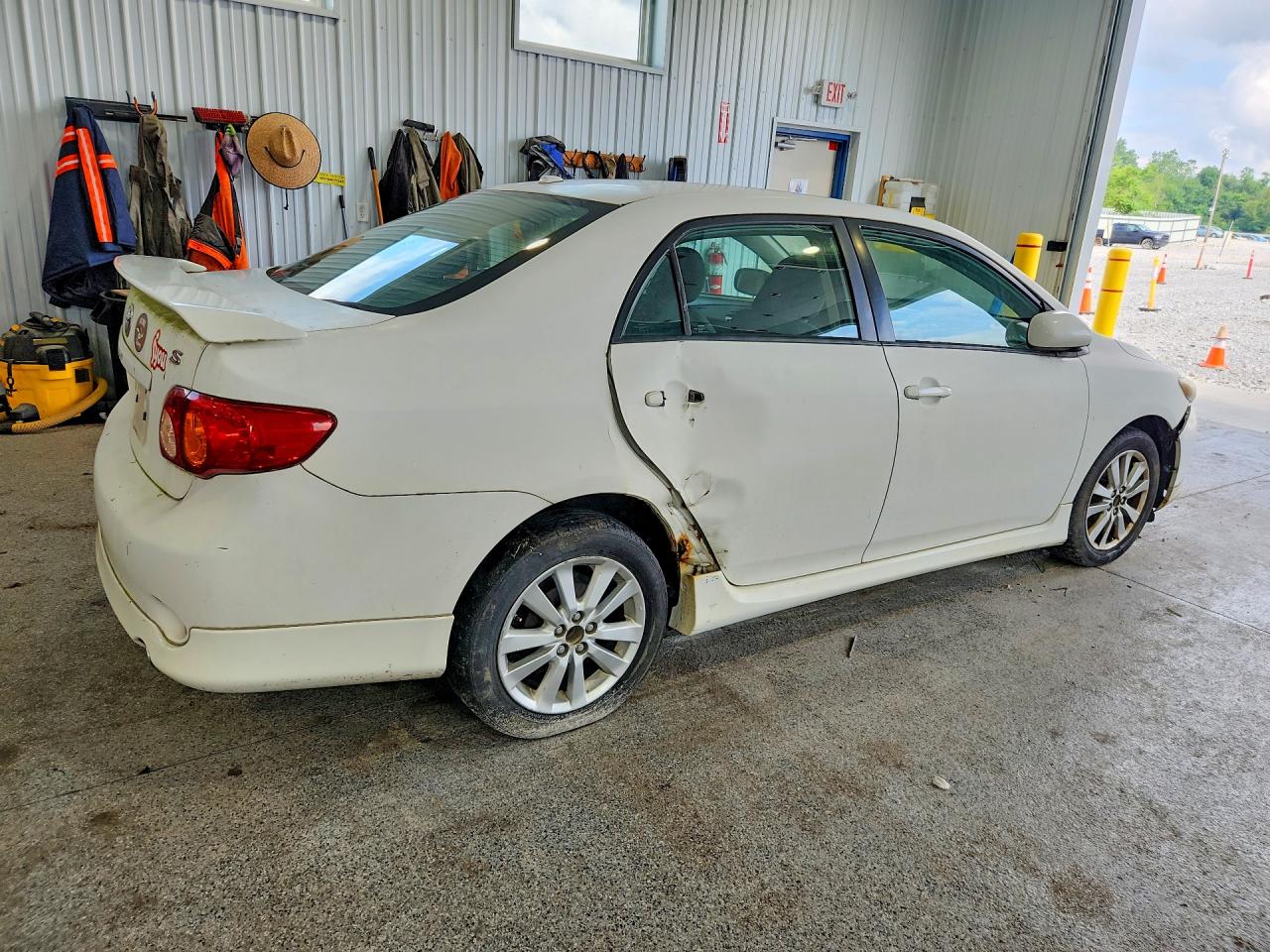 2010 TOYOTA COROLLA