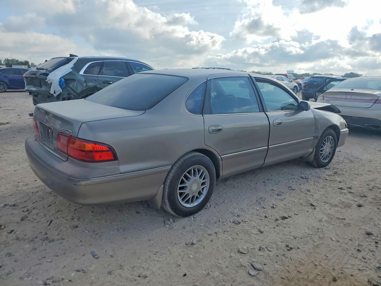 1999 TOYOTA AVALON