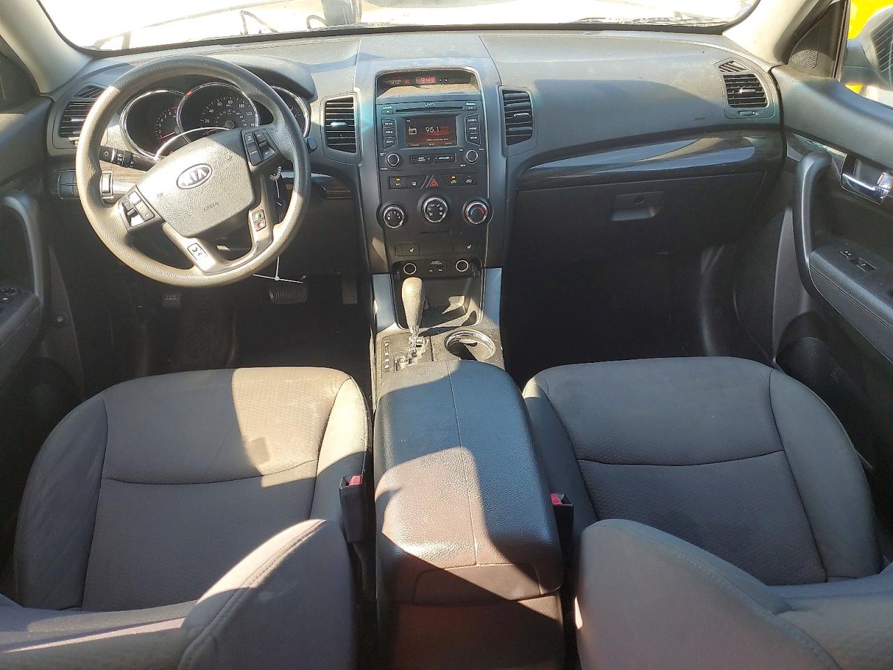 2013 KIA SORENTO
