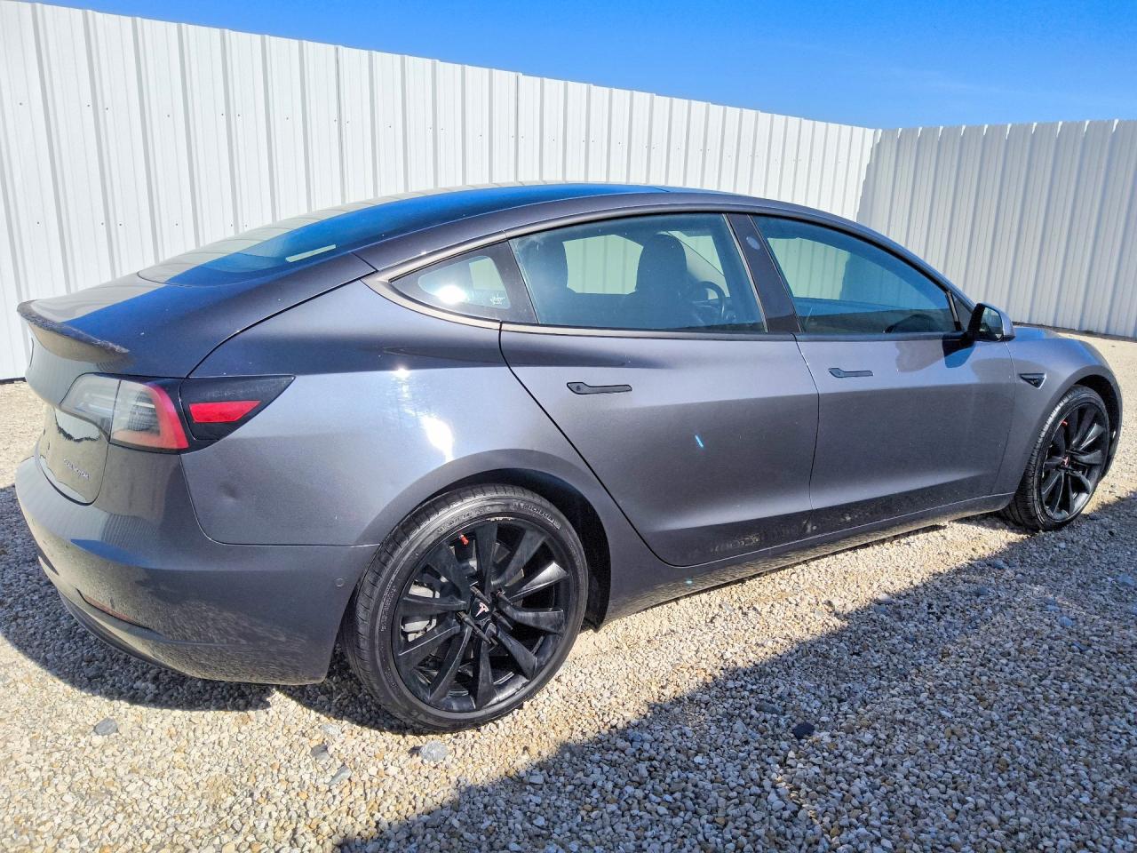 2018 TESLA MODEL 3