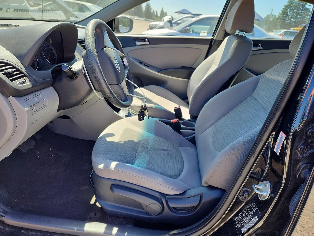 2016 HYUNDAI ACCENT