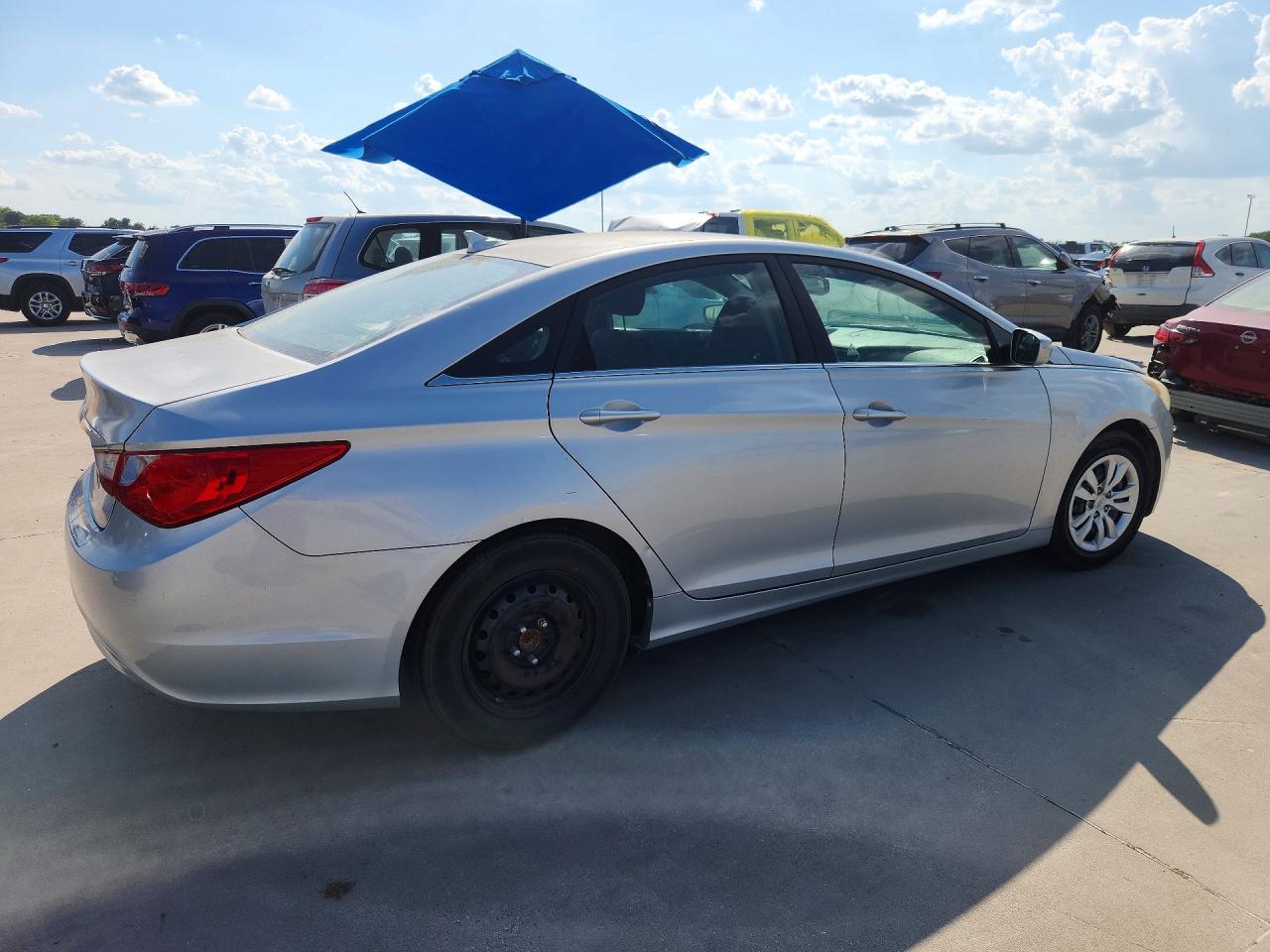2011 HYUNDAI SONATA