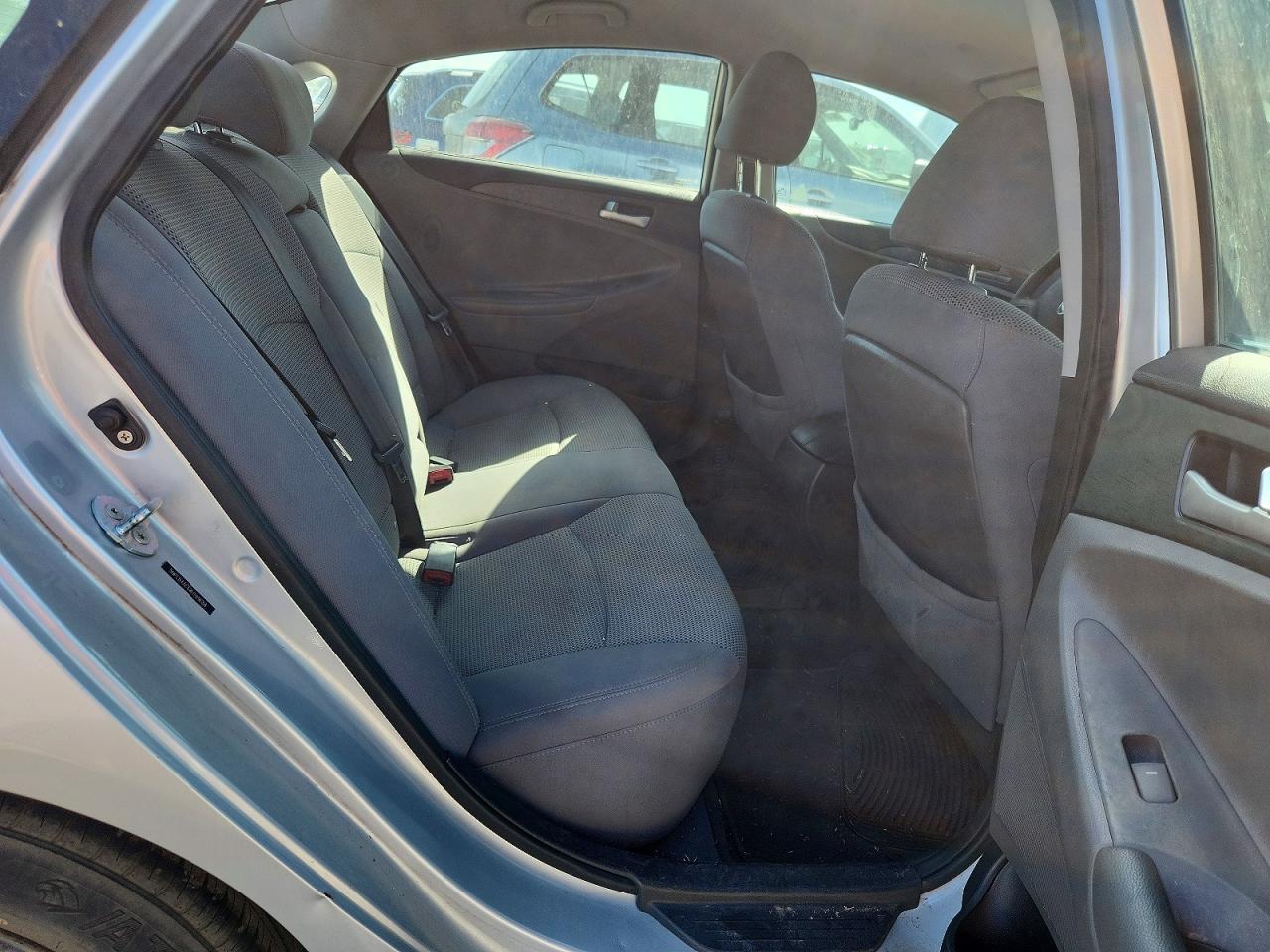 2011 HYUNDAI SONATA