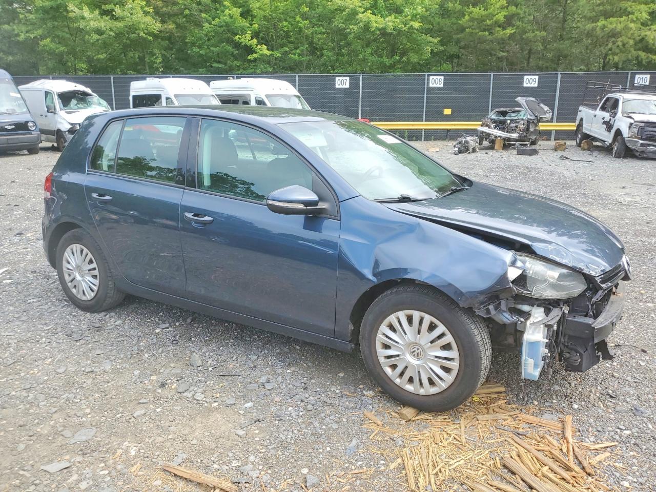 2013 VOLKSWAGEN GOLF