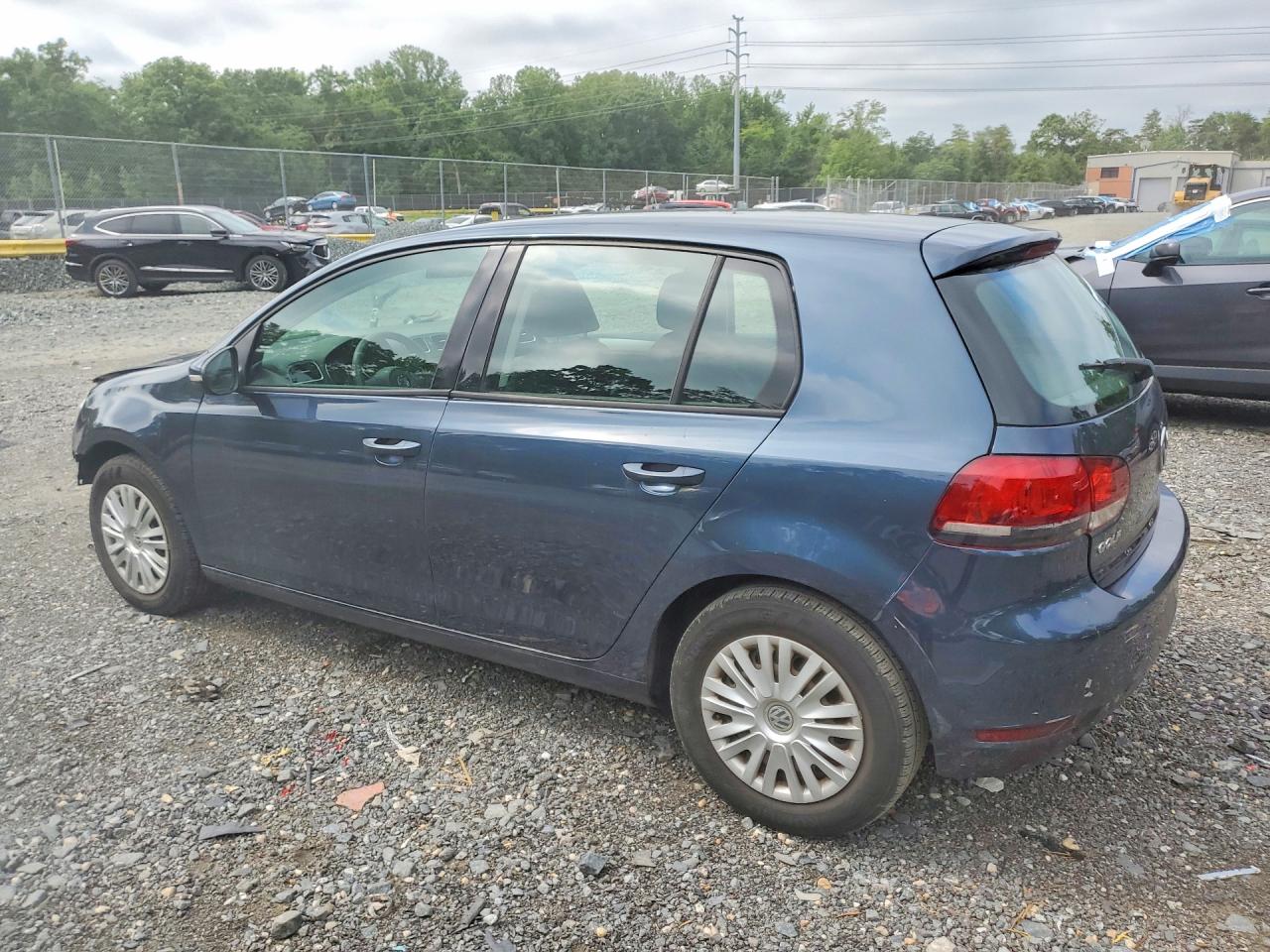 2013 VOLKSWAGEN GOLF